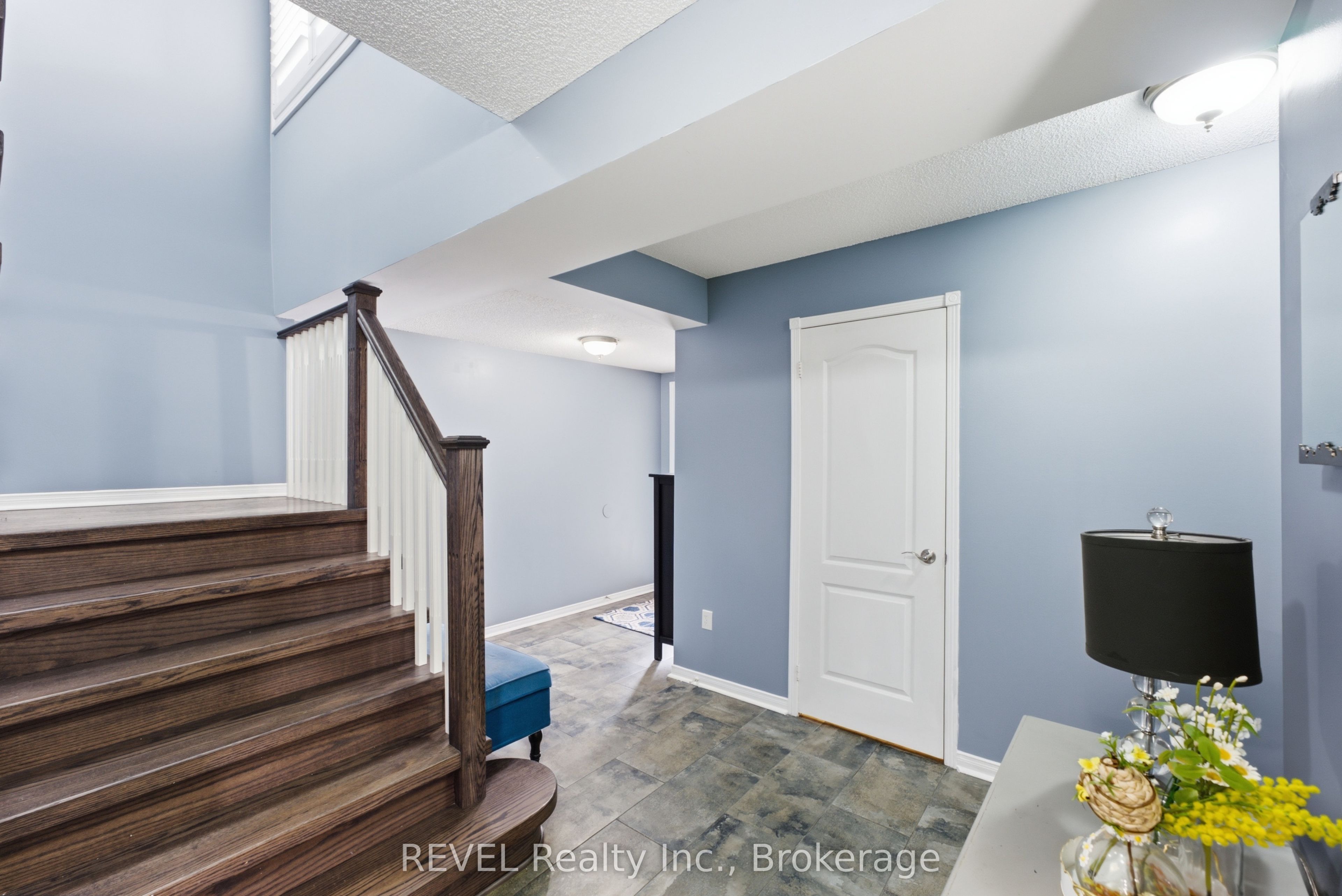 20 Hayloft Court Property Photo 8