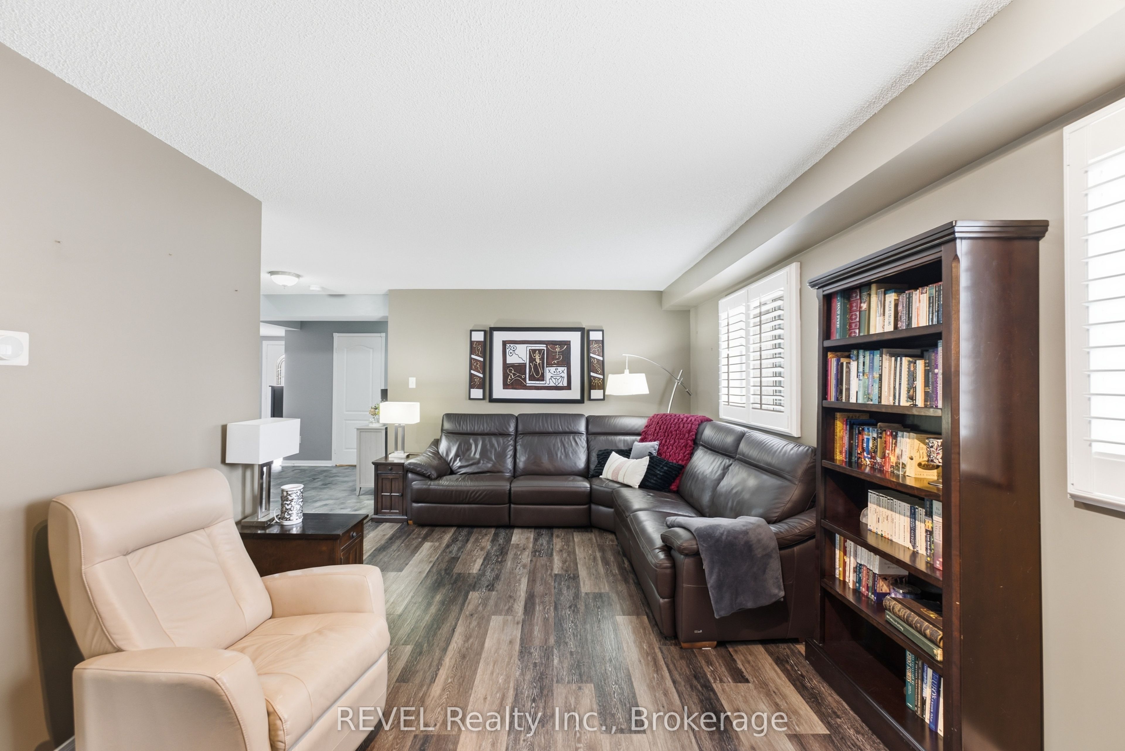 20 Hayloft Court Property Photo 11