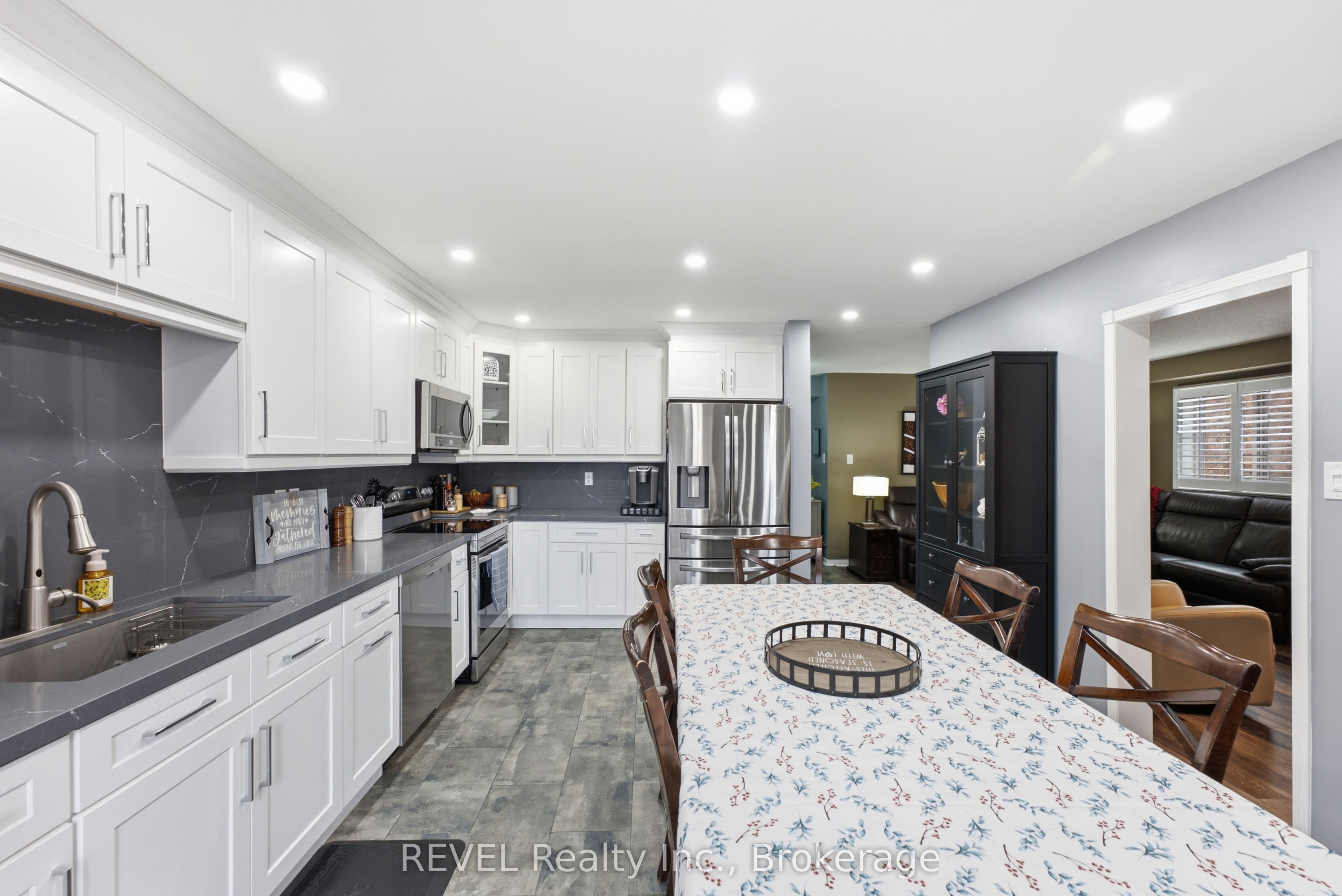 20 Hayloft Court Property Photo 15
