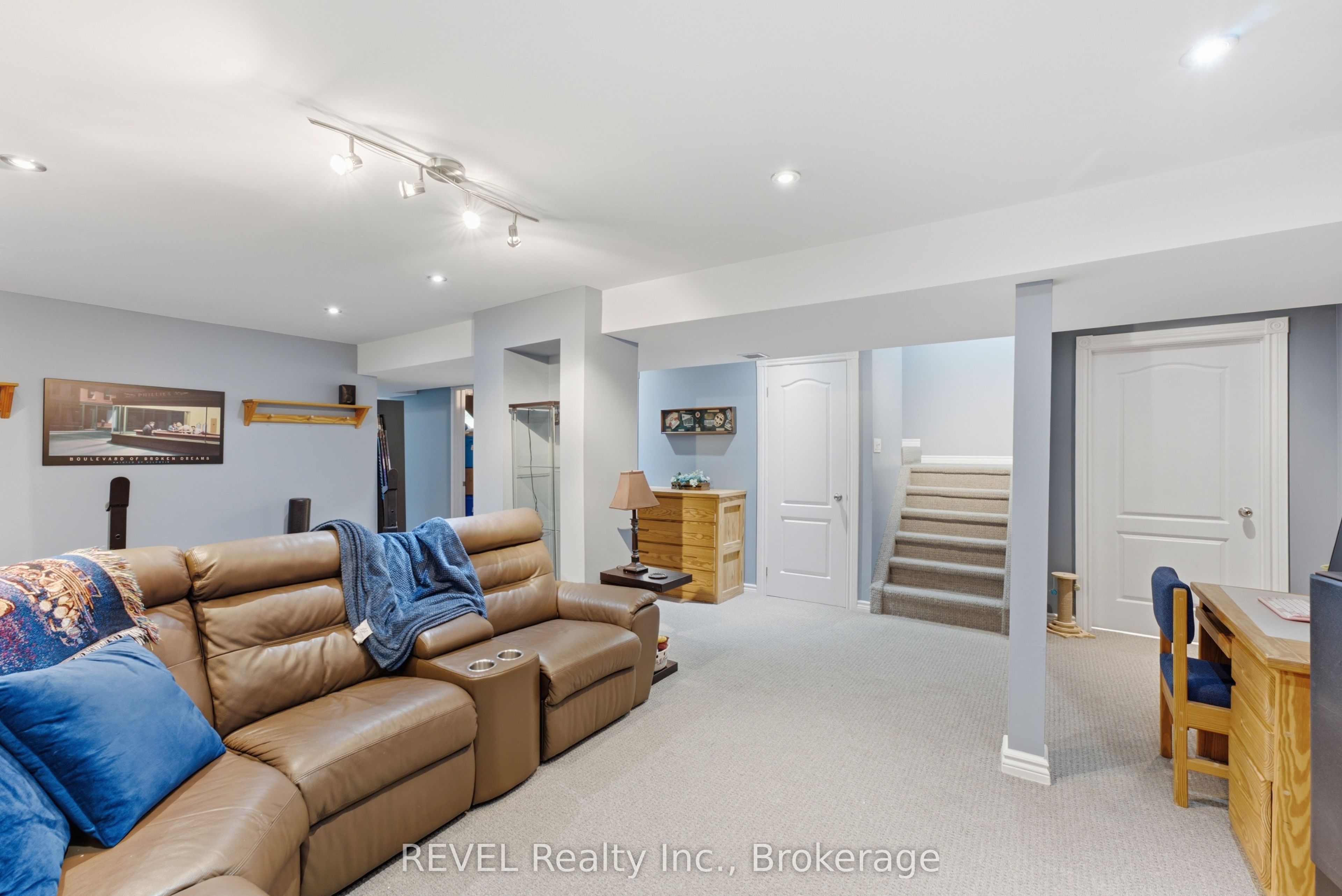 20 Hayloft Court Property Photo 32
