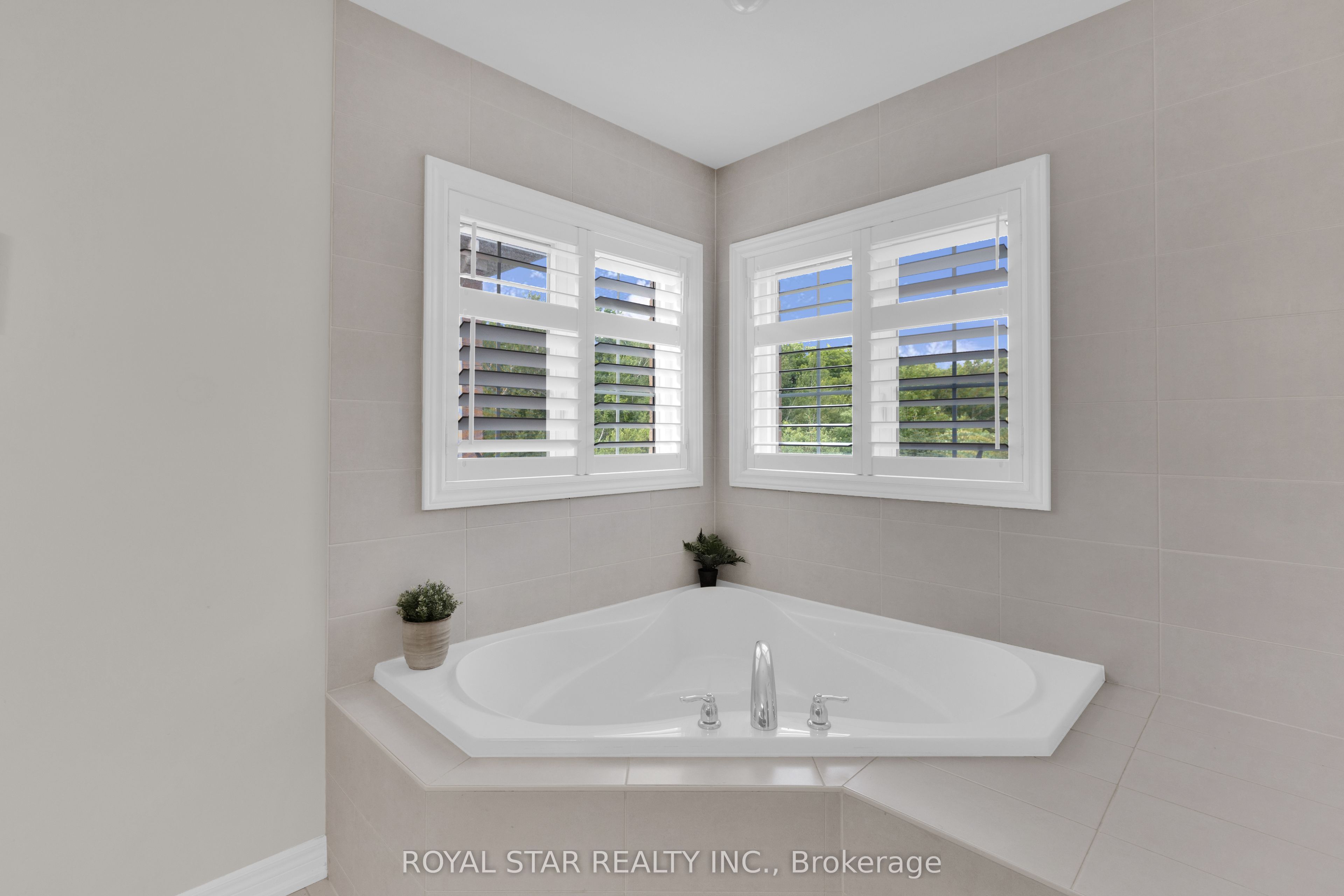 50 Brookwater Crescent Property Photo 30