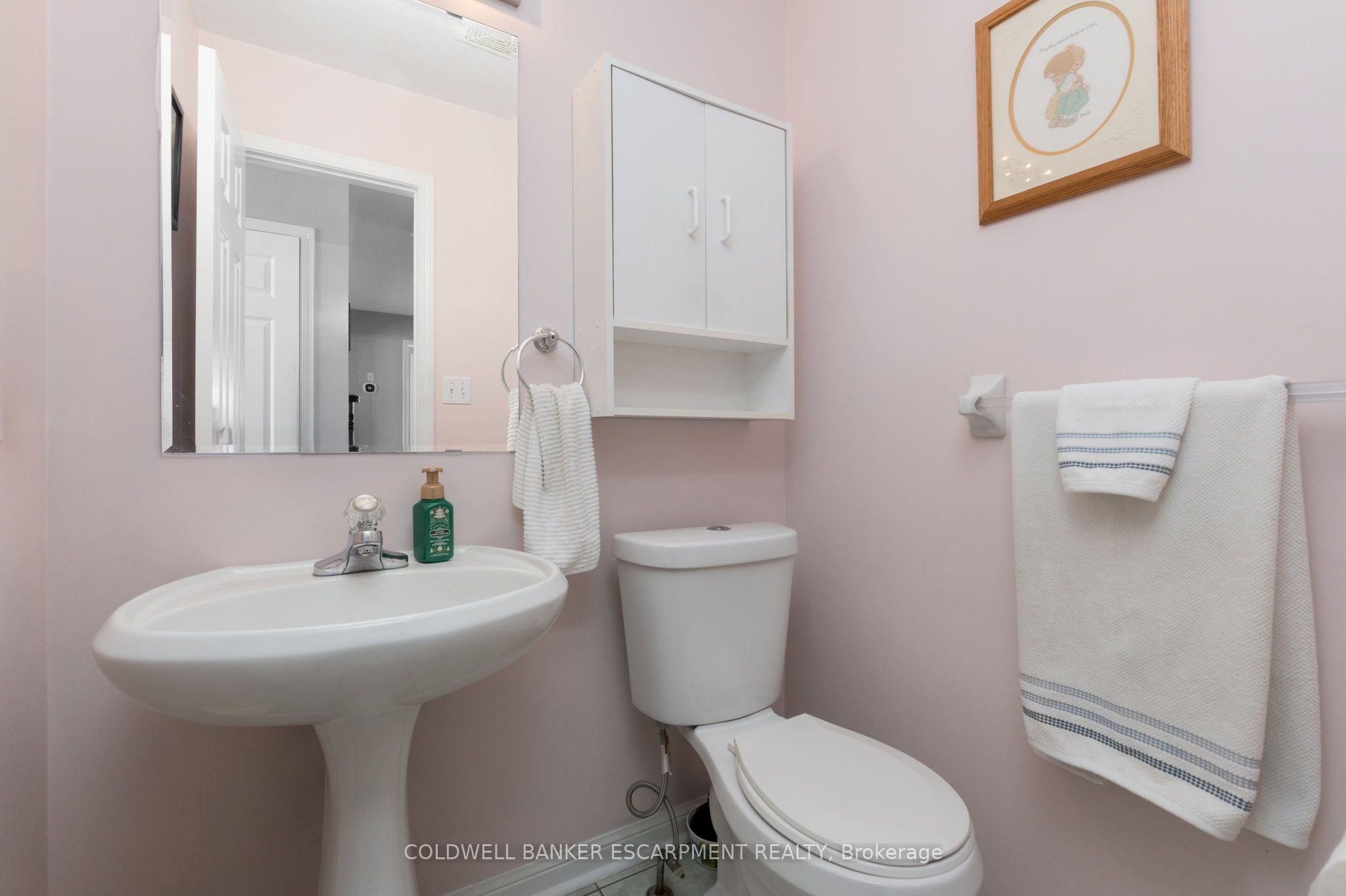 593 Caverhill Crescent Property Photo 19