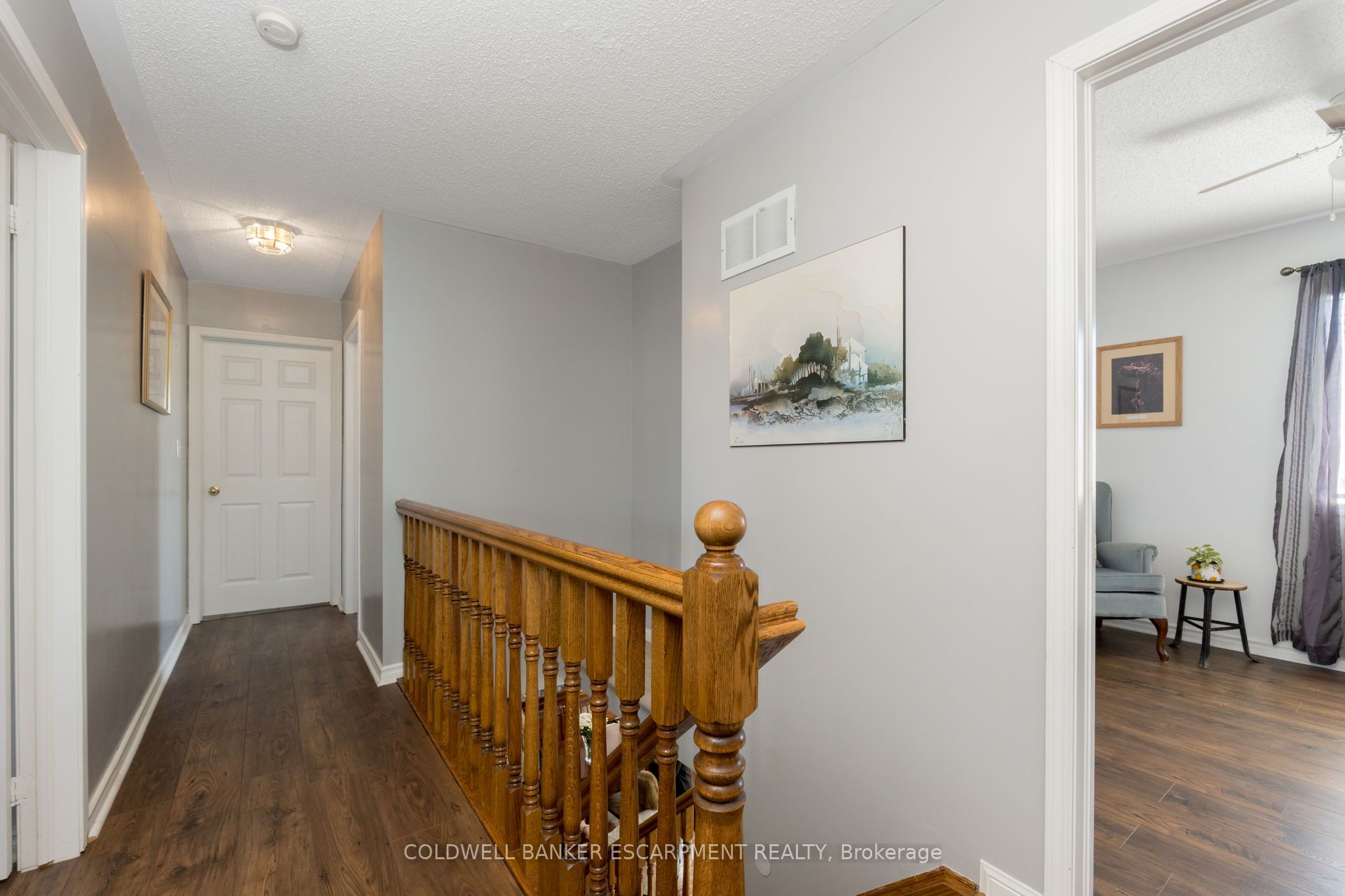 593 Caverhill Crescent Property Photo 20