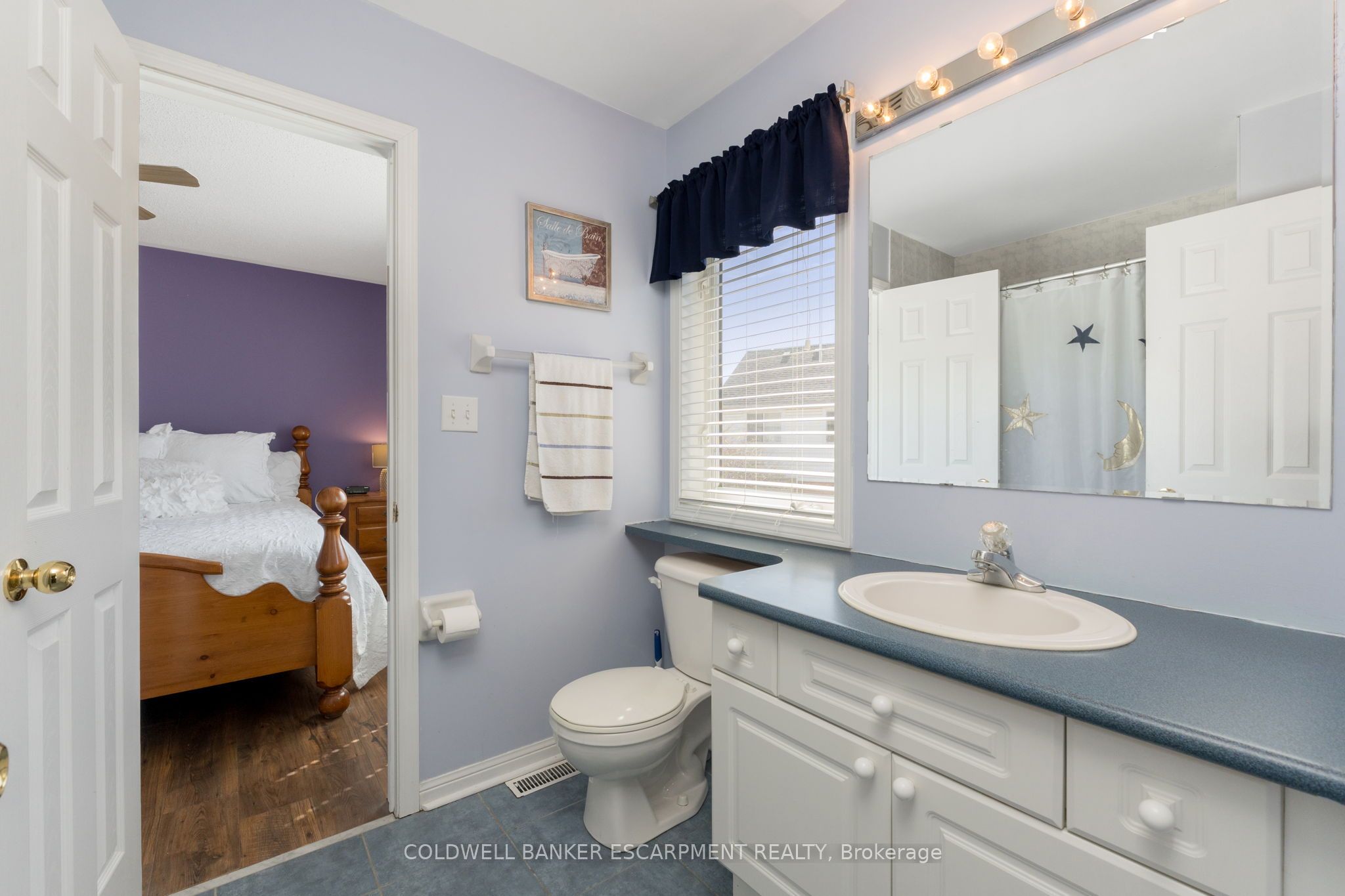 593 Caverhill Crescent Property Photo 23