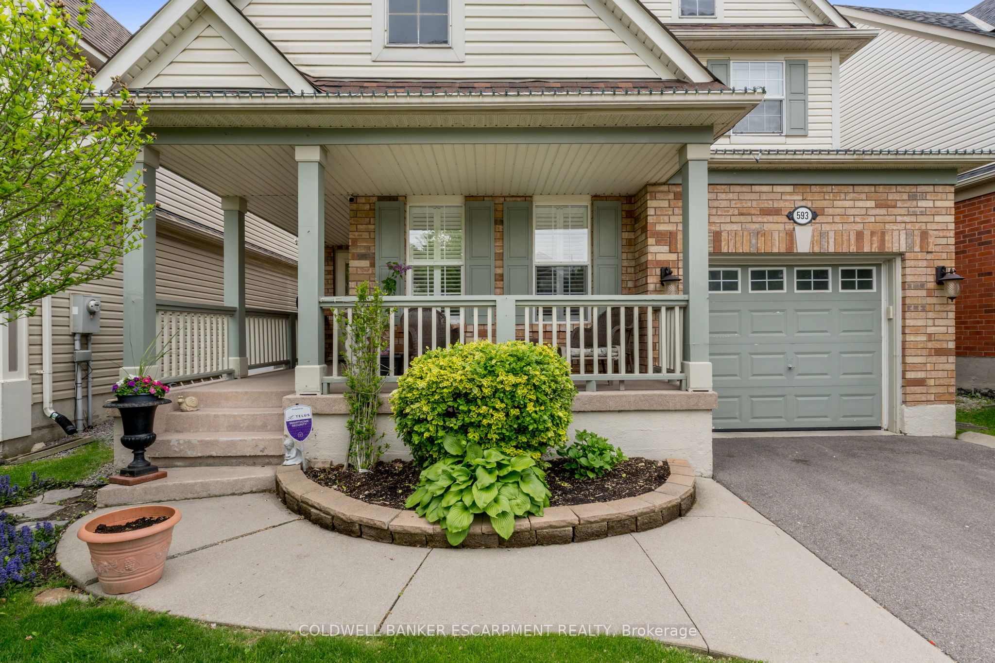 593 Caverhill Crescent Property Photo 50