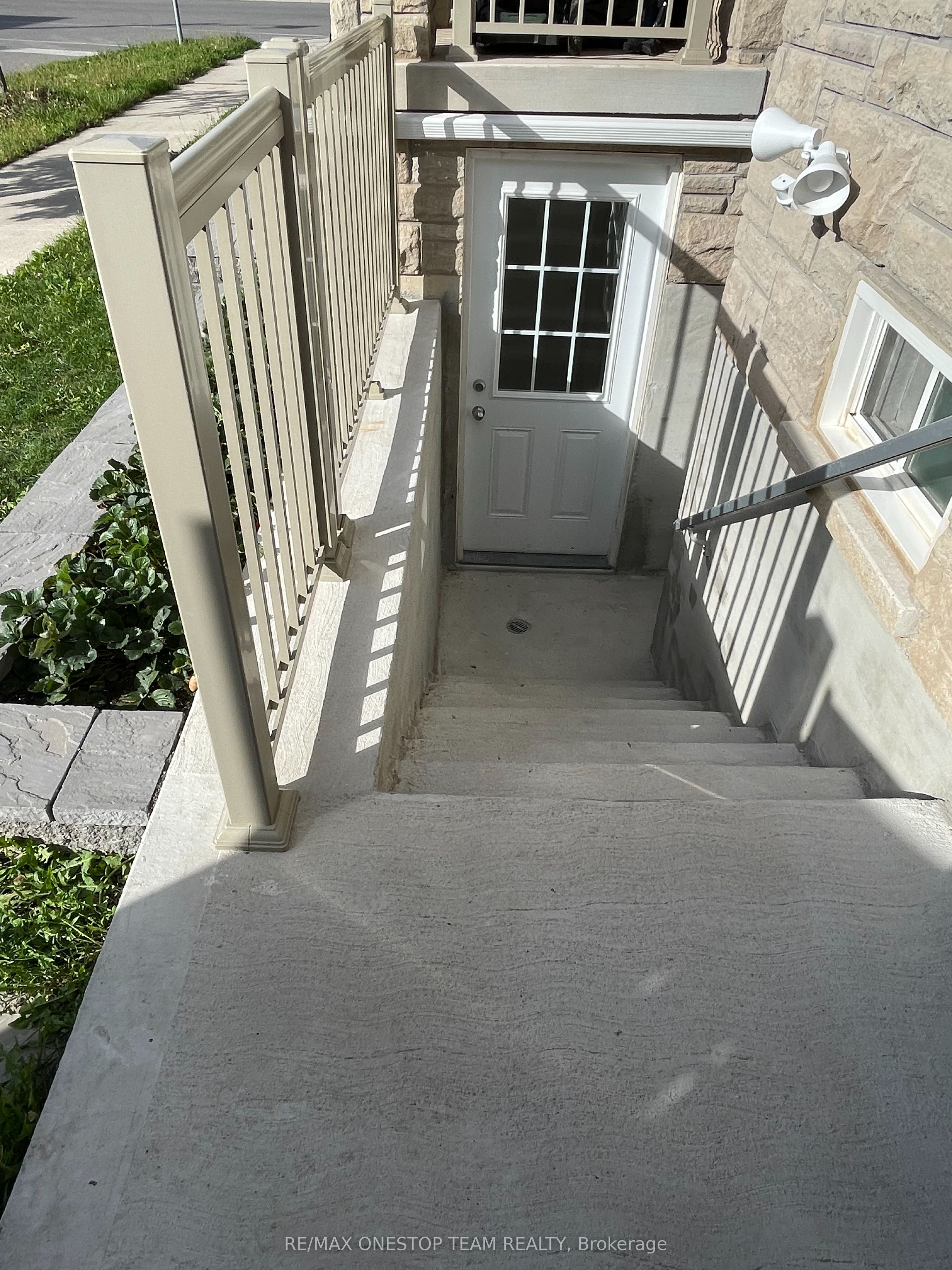 3117 River Rock Path Lower Property Photo 4