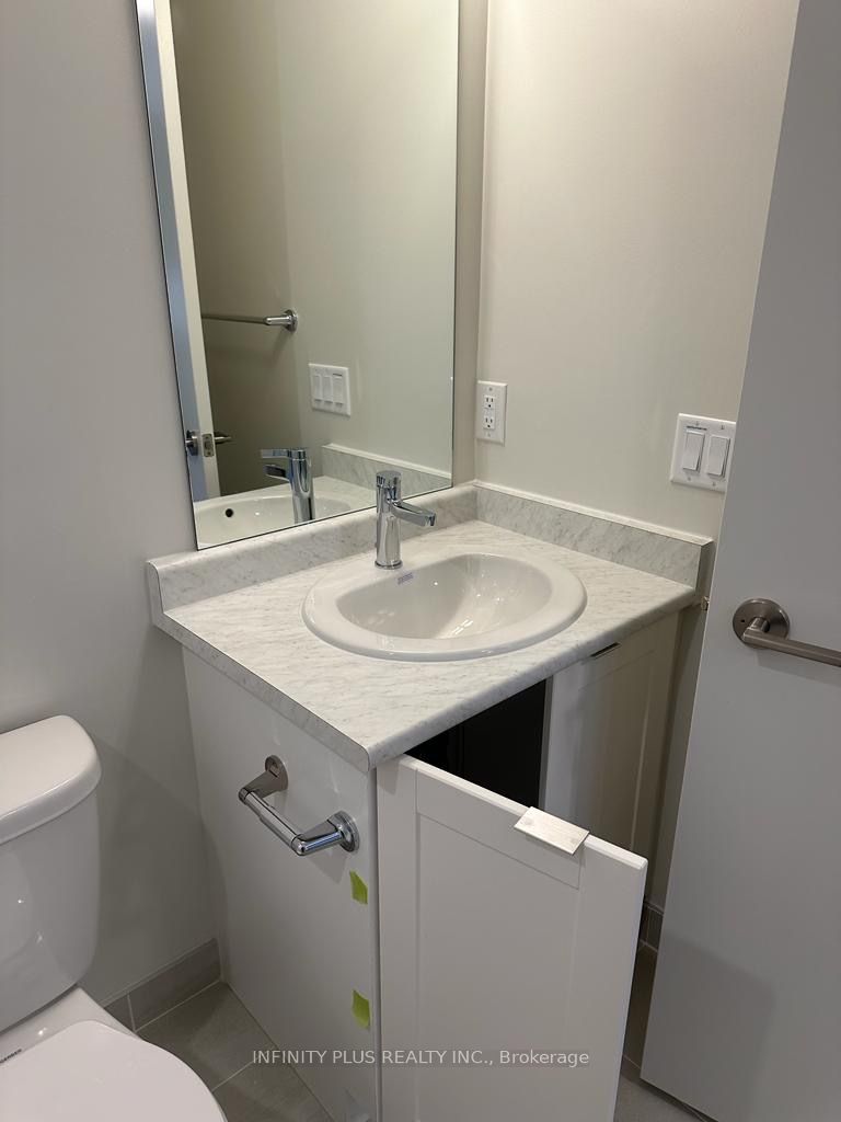 62 Sky Harbour Drive 209 Property Photo 8
