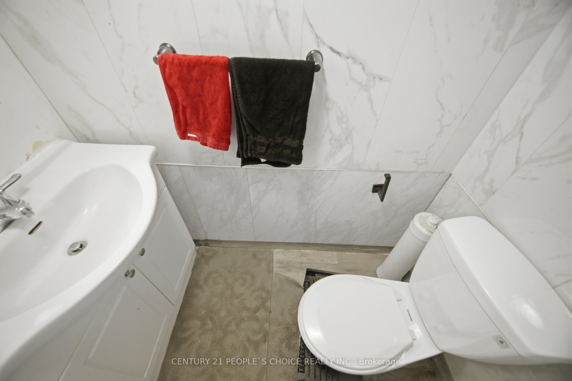 79 Fleetwood Crescent Property Photo 42