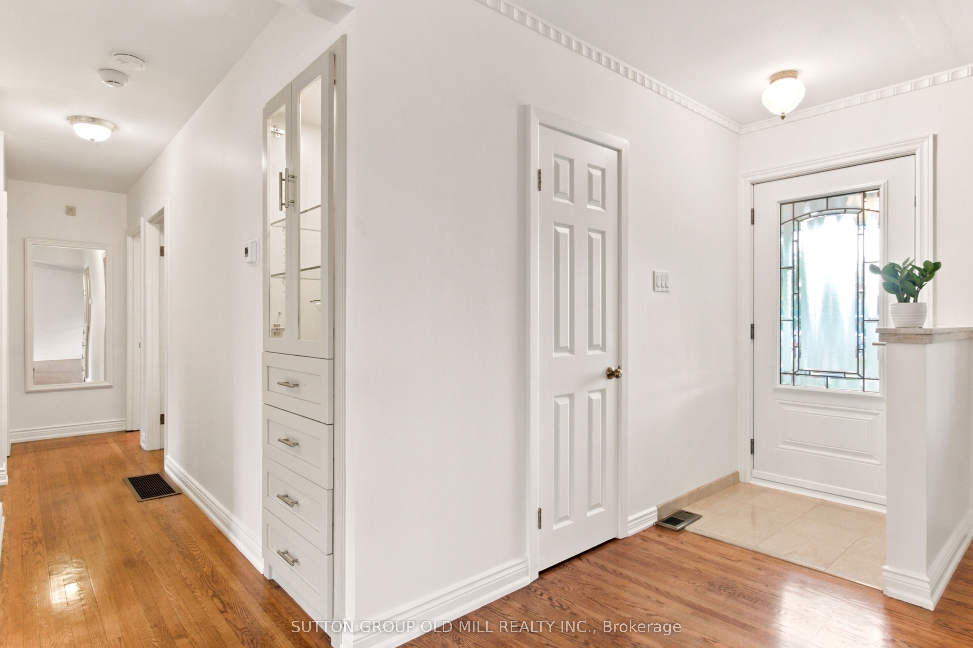 993 Islington Avenue Property Photo 7