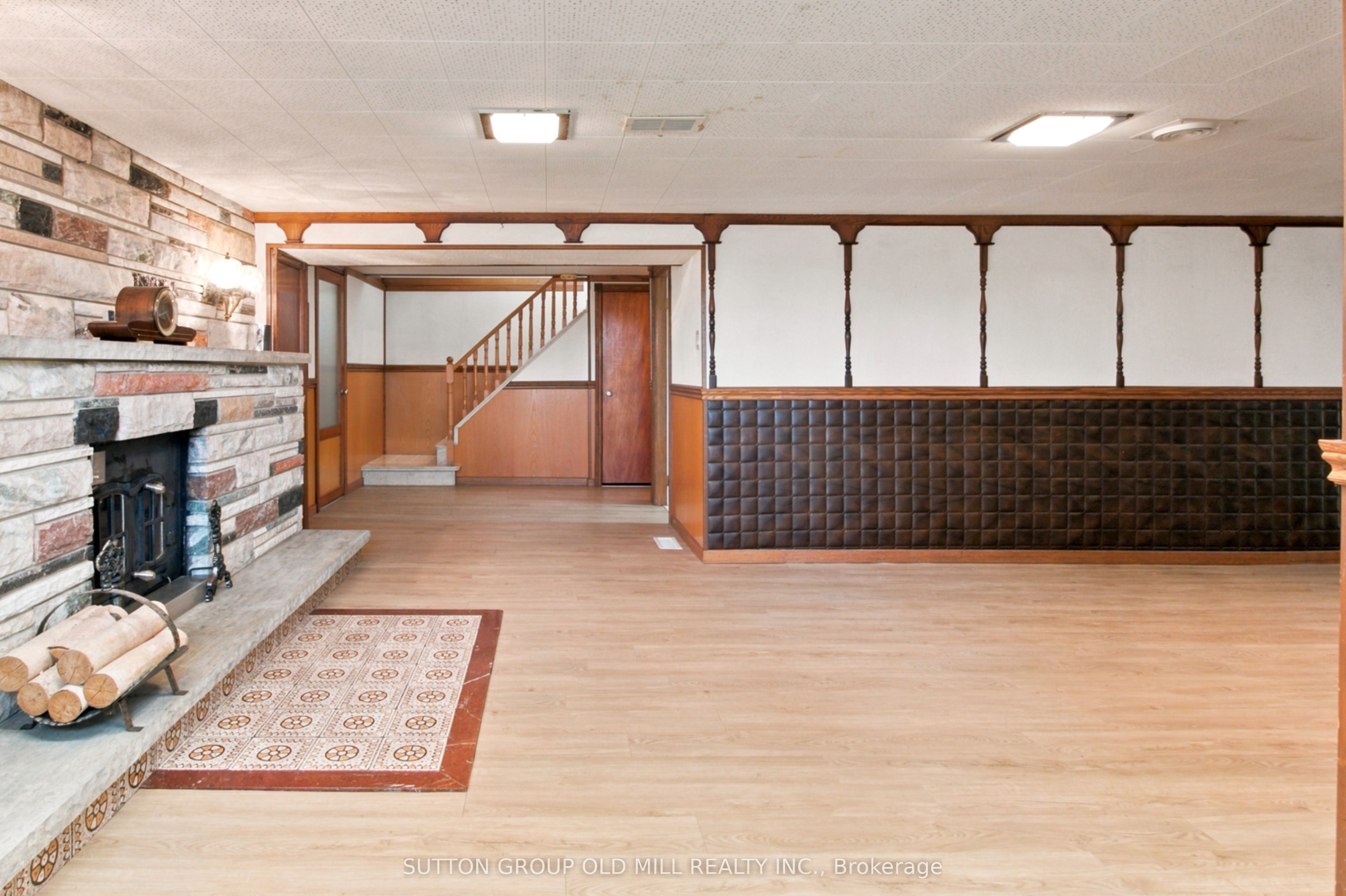 993 Islington Avenue Property Photo 18