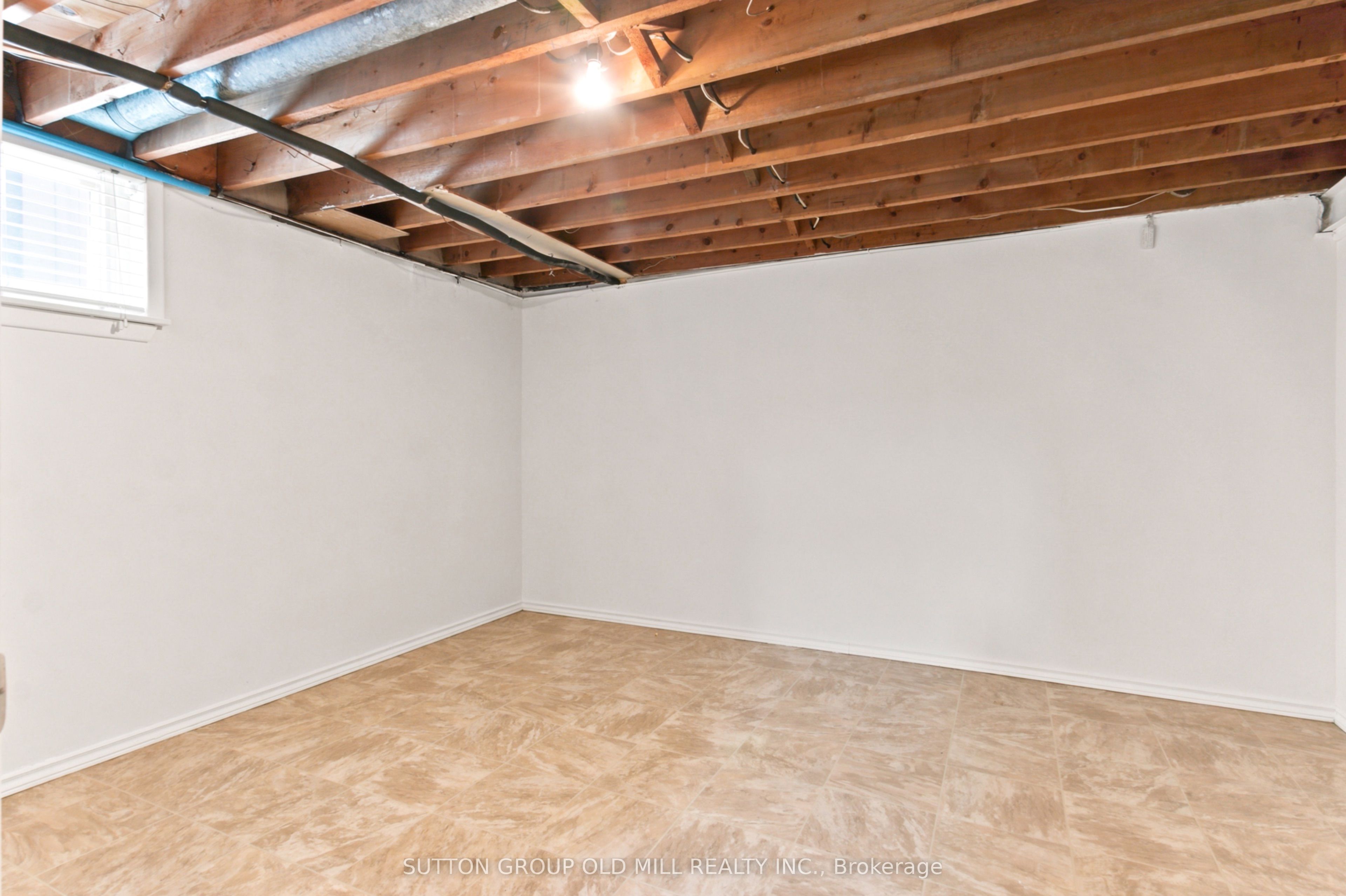 993 Islington Avenue Property Photo 23