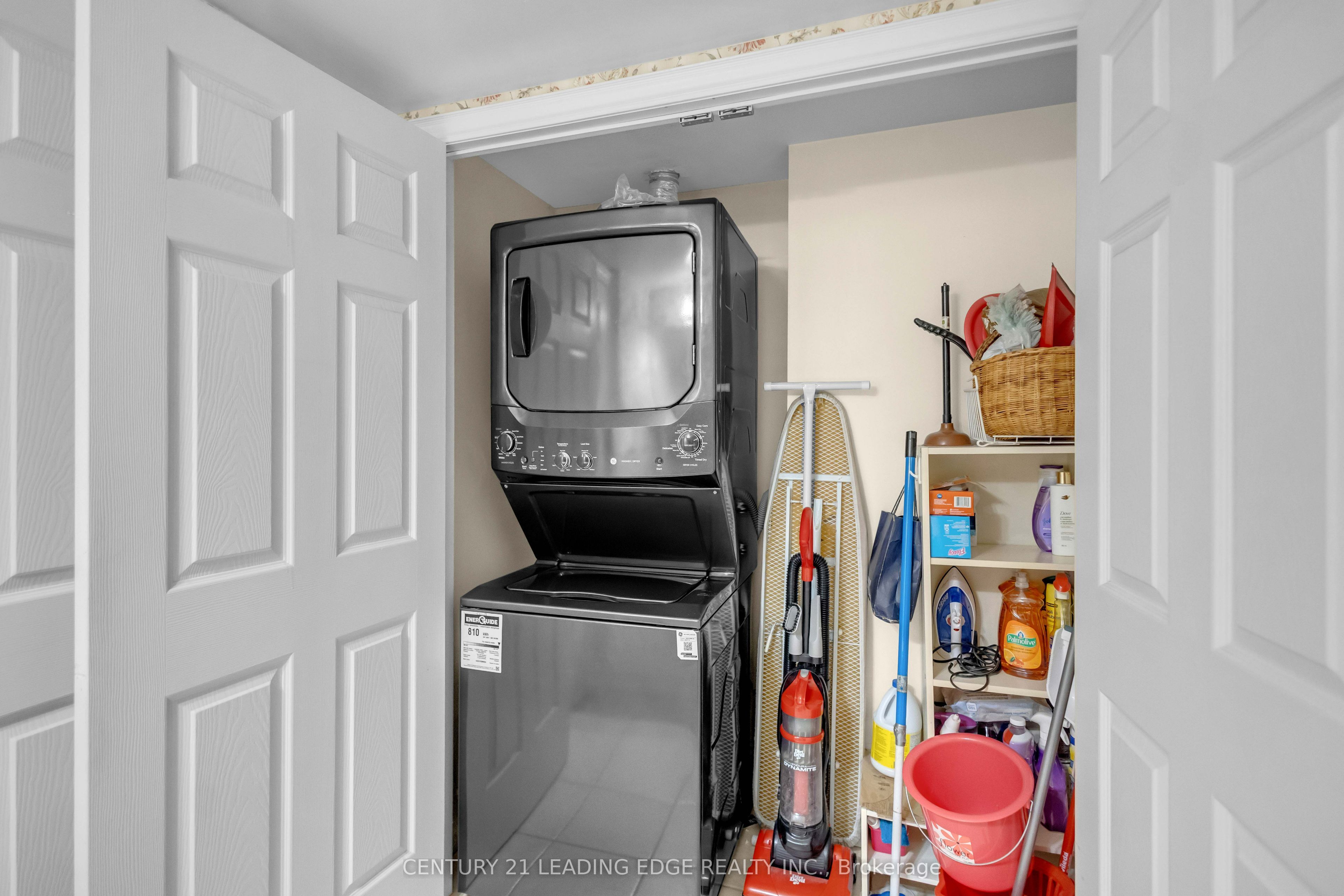 442 Maple Ave Avenue 403 Property Photo 13