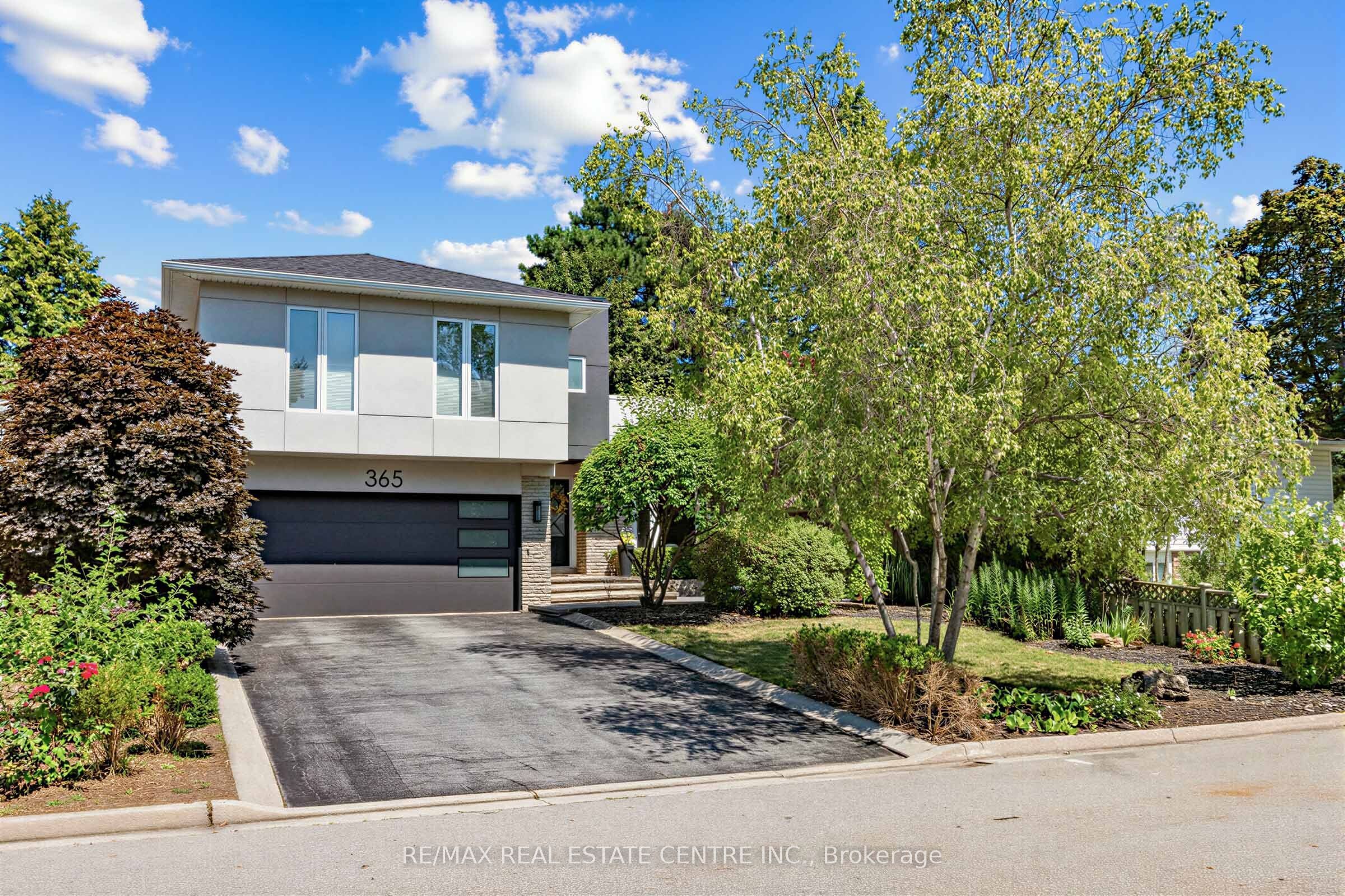 365 Lynn Place Property Photo 4