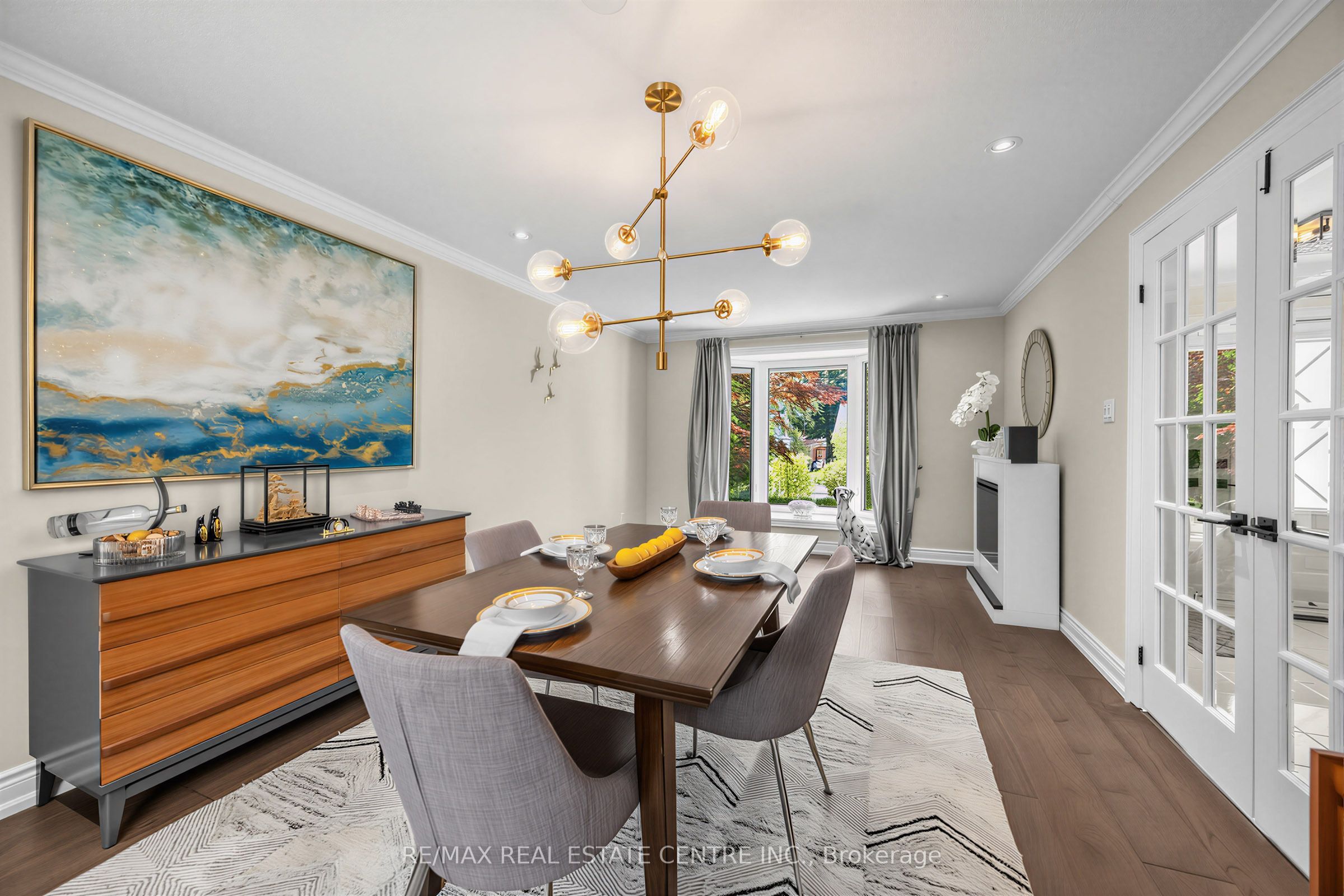 365 Lynn Place Property Photo 10