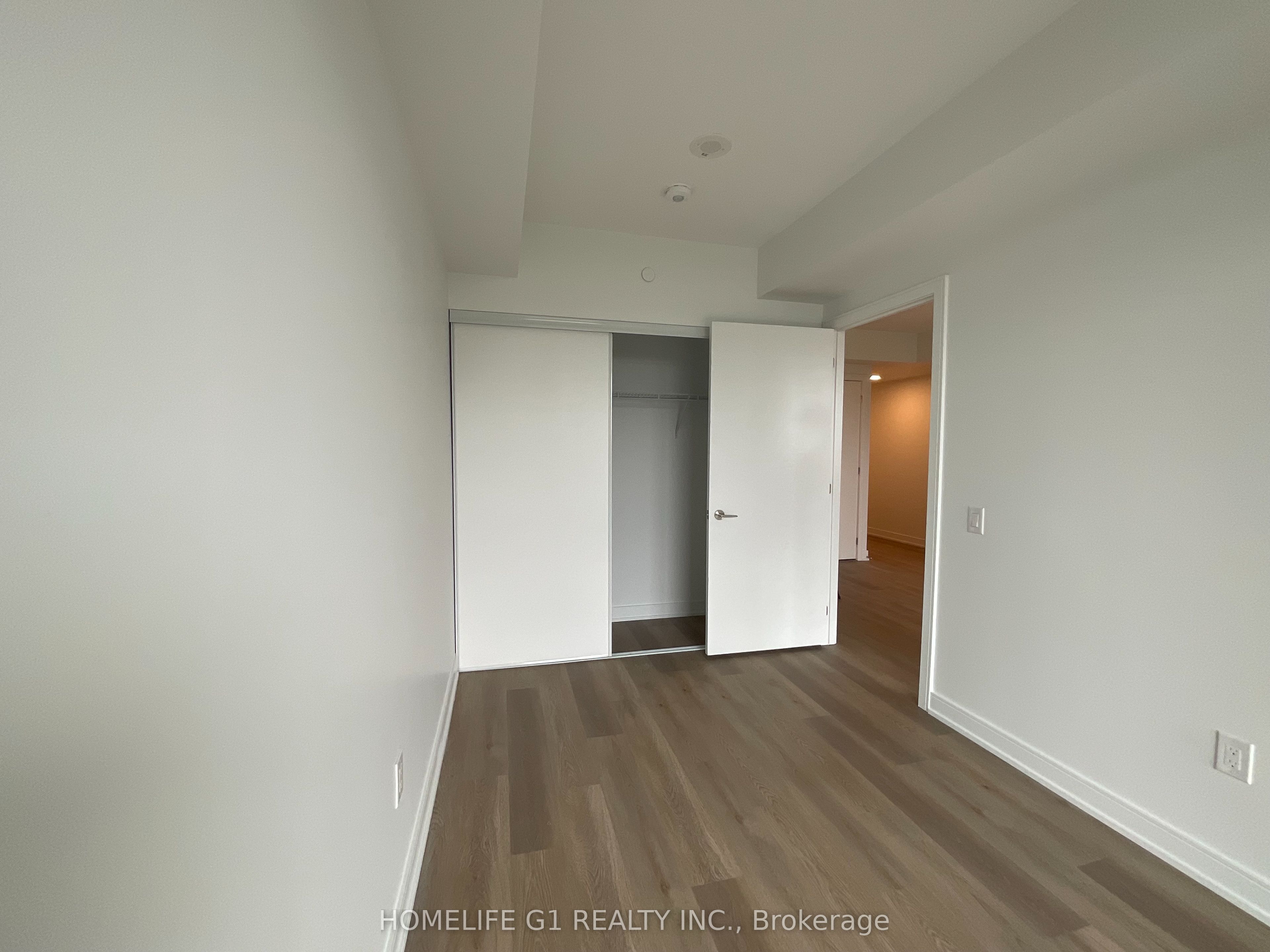 3009 Novar Road 432 Property Photo 6