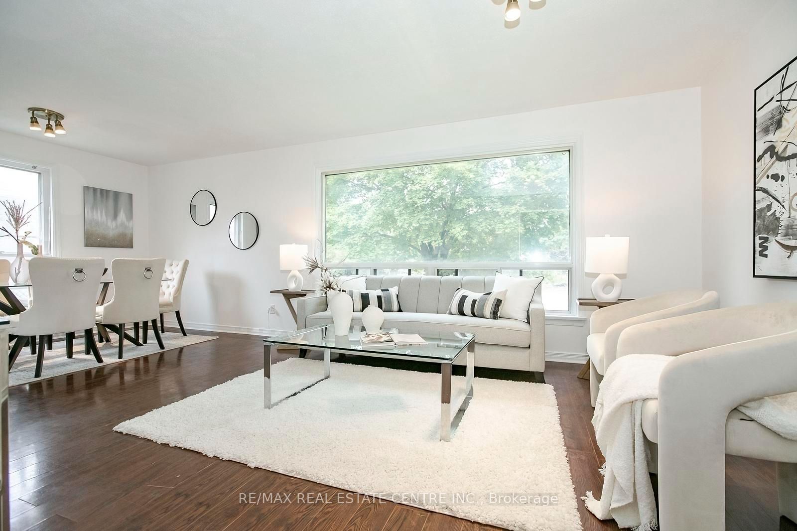 16 Mclaughlin Road N Property Photo 10