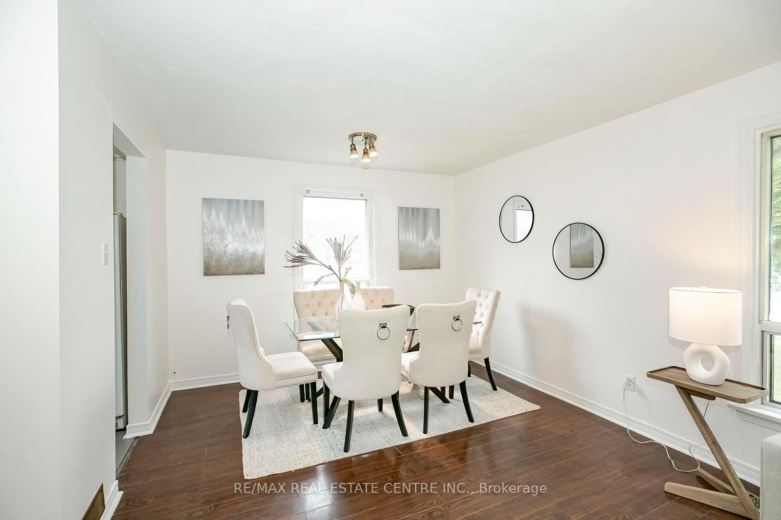 16 Mclaughlin Road N Property Photo 11