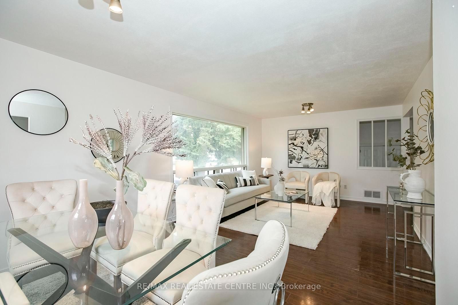 16 Mclaughlin Road N Property Photo 15