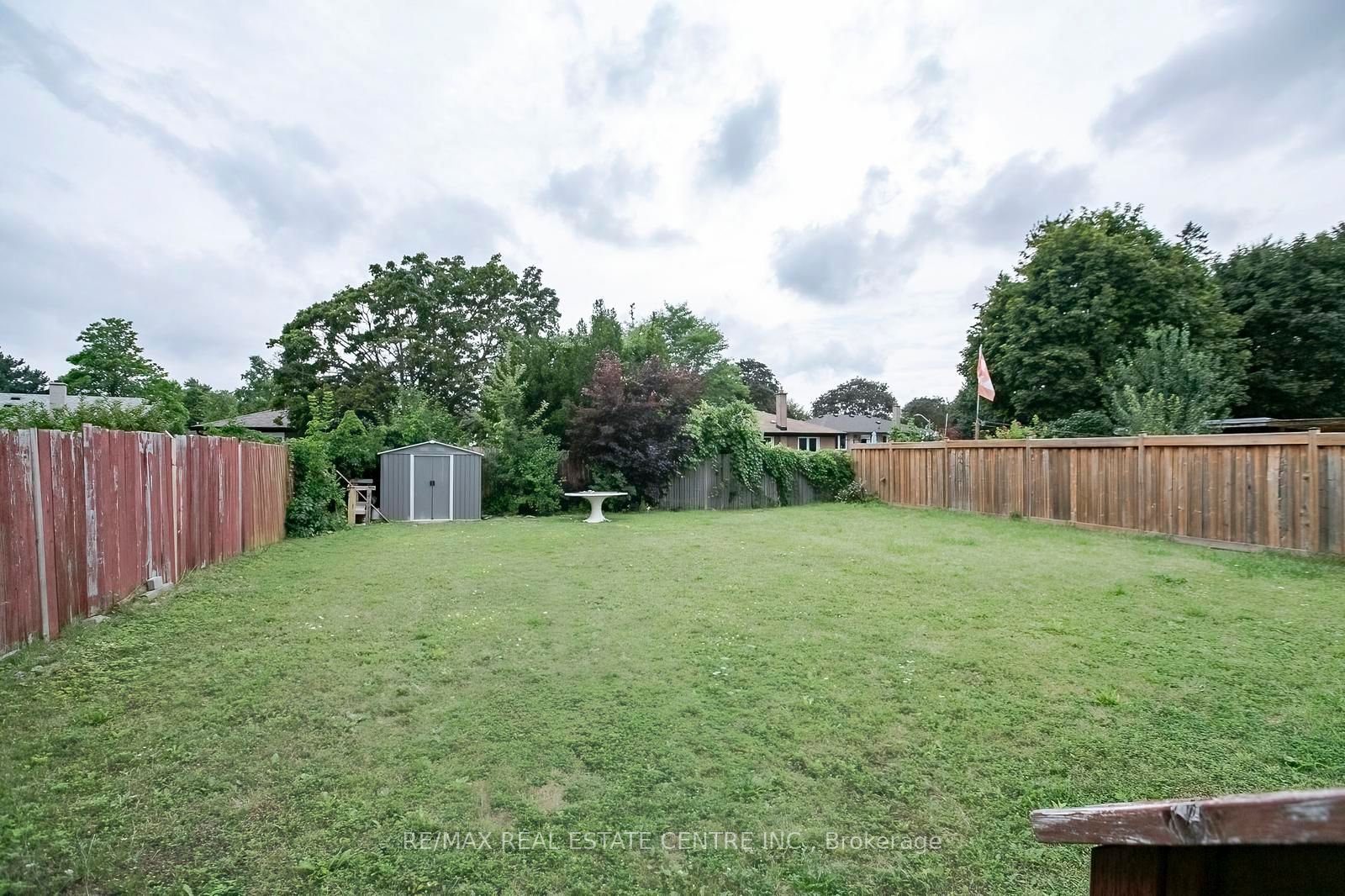 16 Mclaughlin Road N Property Photo 47