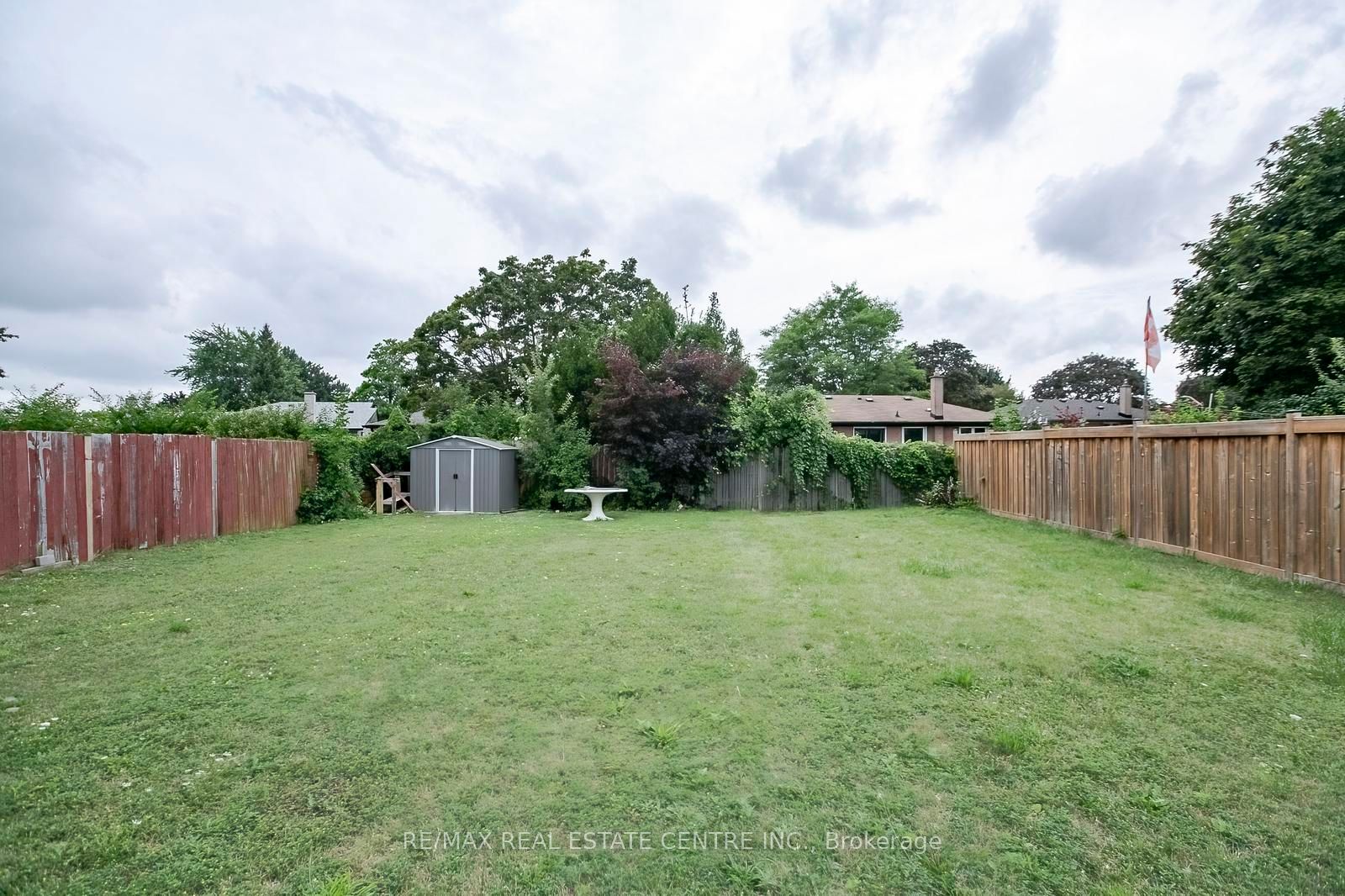 16 Mclaughlin Road N Property Photo 48