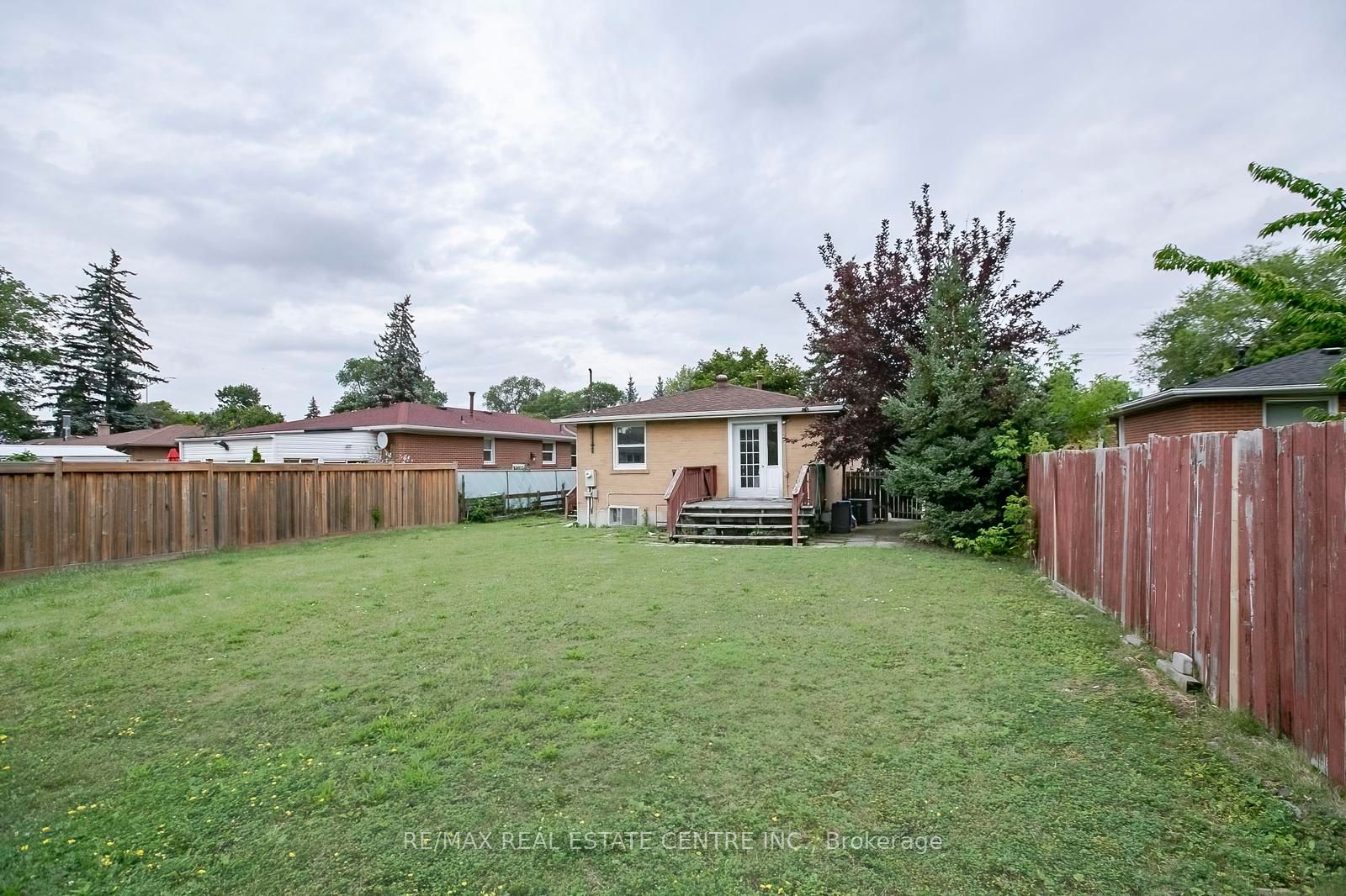 16 Mclaughlin Road N Property Photo 49