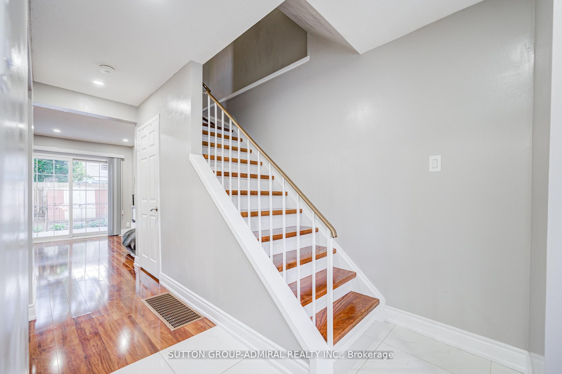 4 Hilda Court Property Photo 9