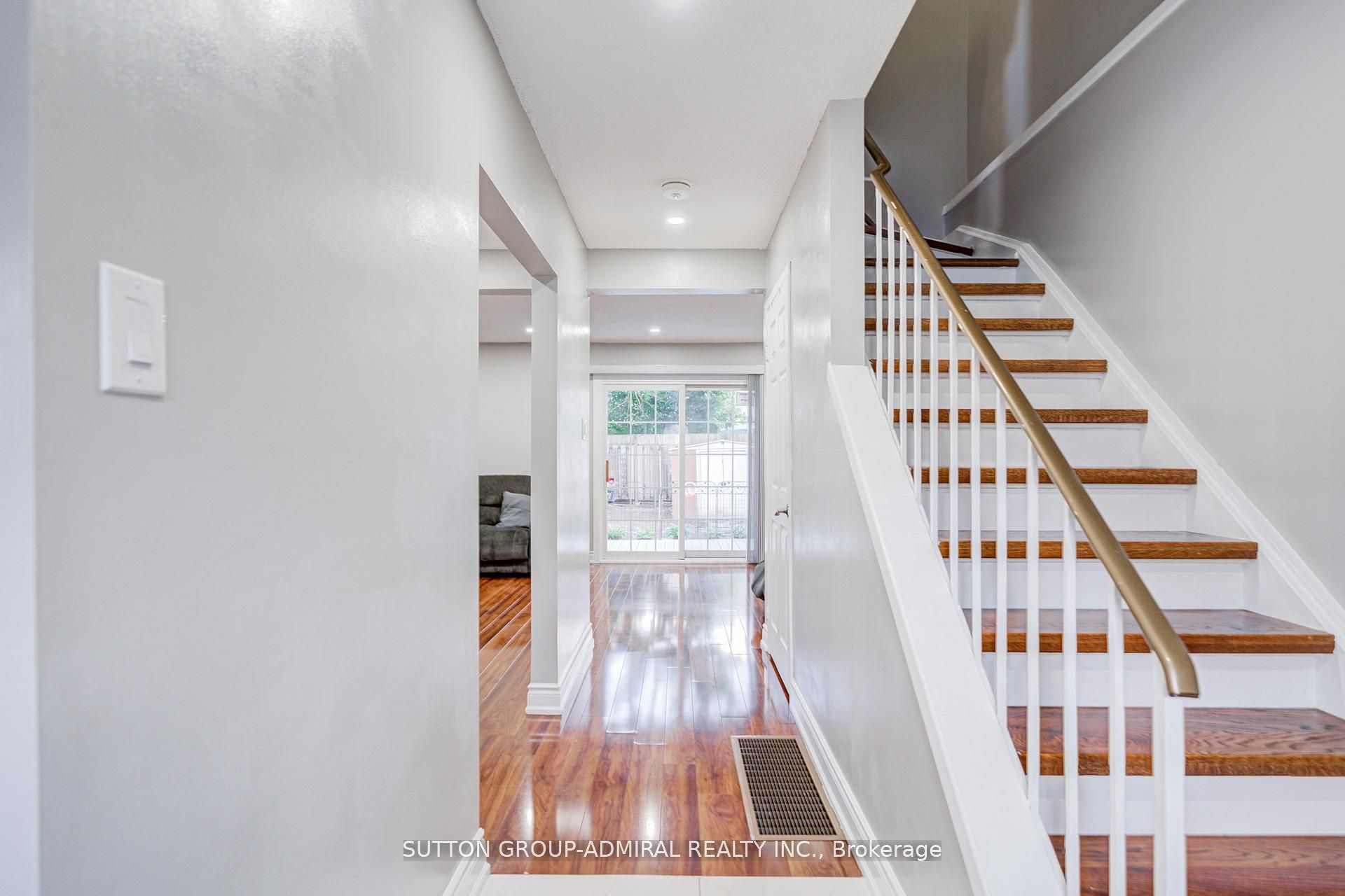 4 Hilda Court Property Photo 10