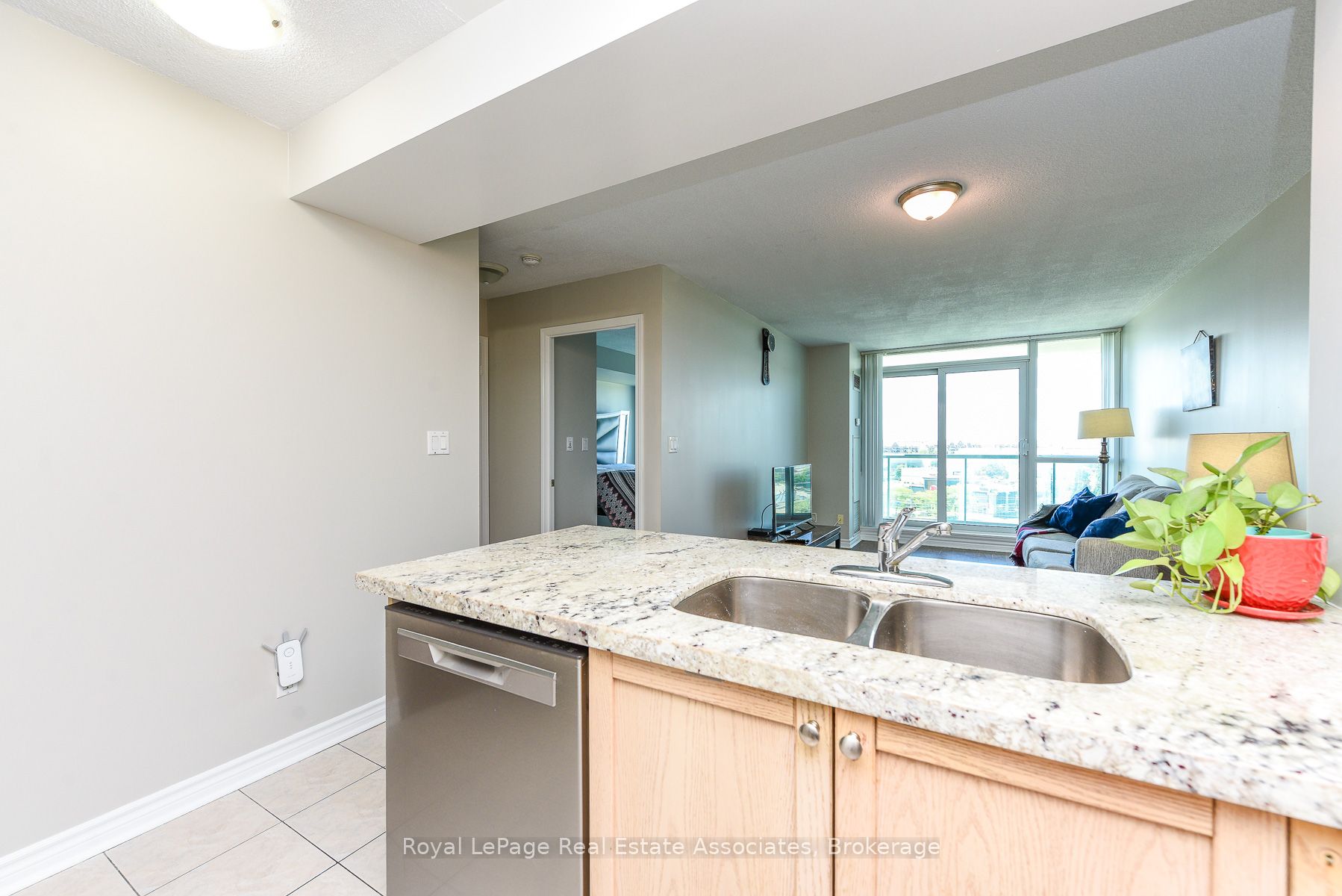 4879 Kimbermount Avenue 710 Property Photo 8