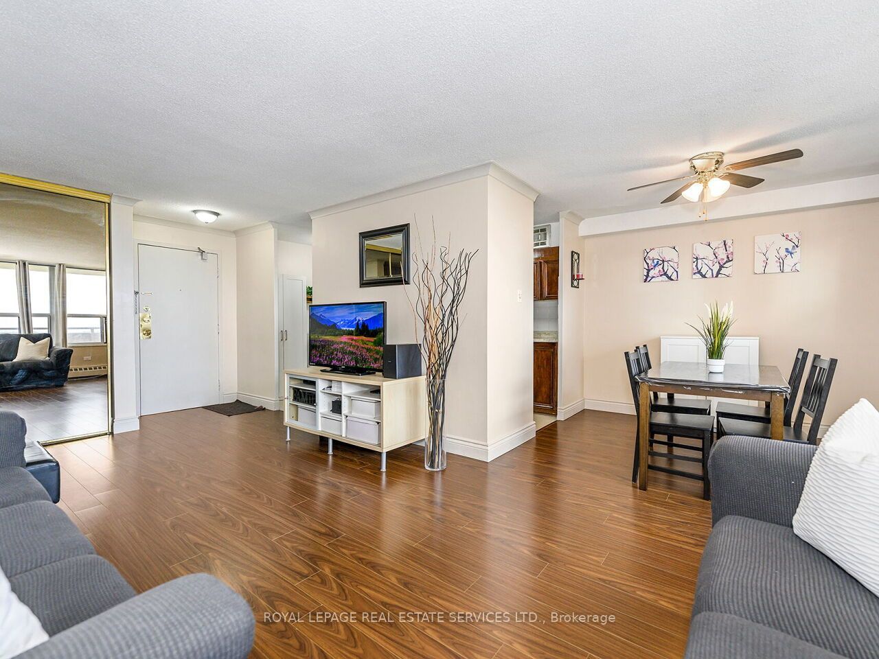 3120 Kirwin Avenue 1109 Property Photo 3