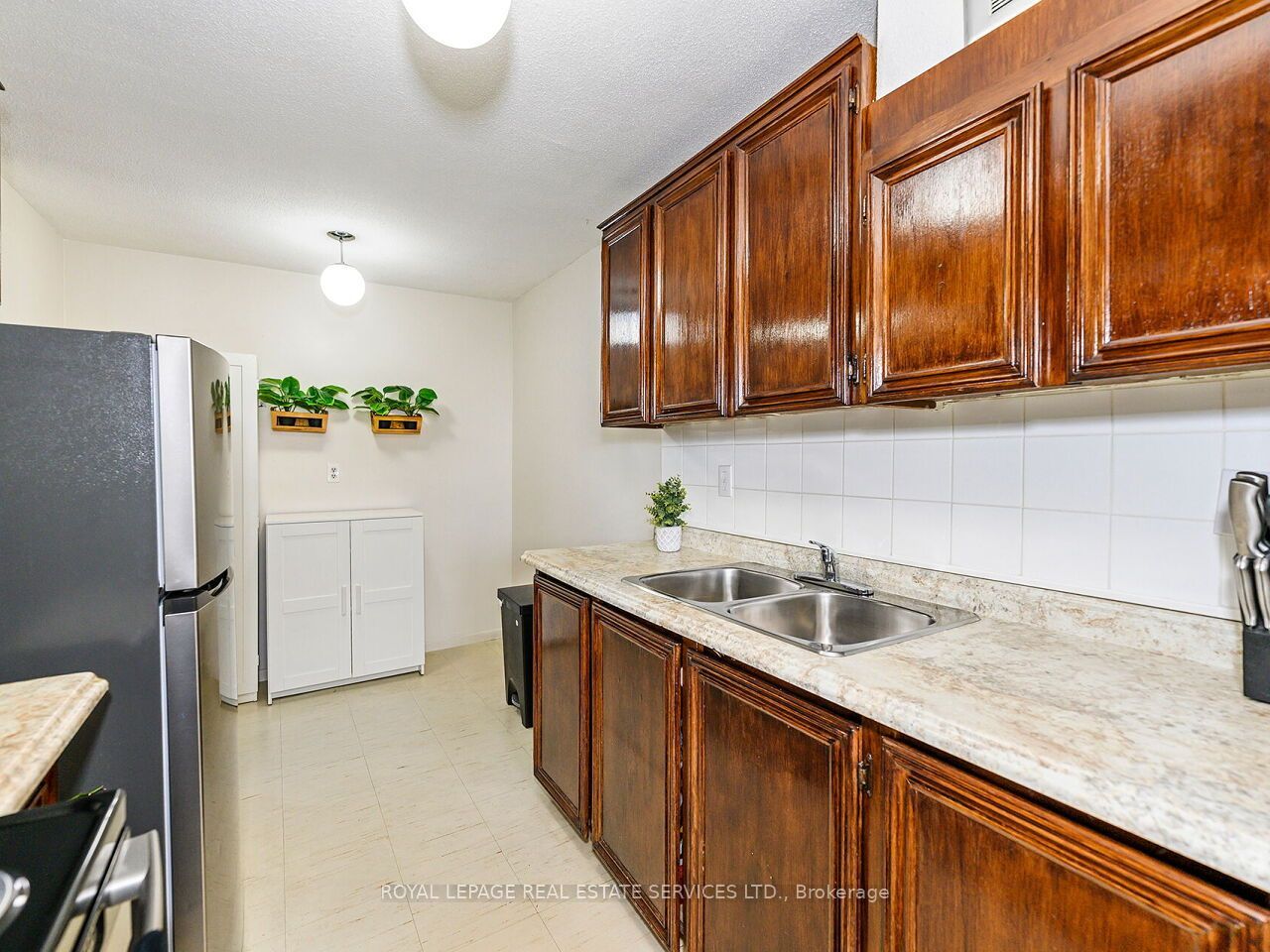 3120 Kirwin Avenue 1109 Property Photo 12