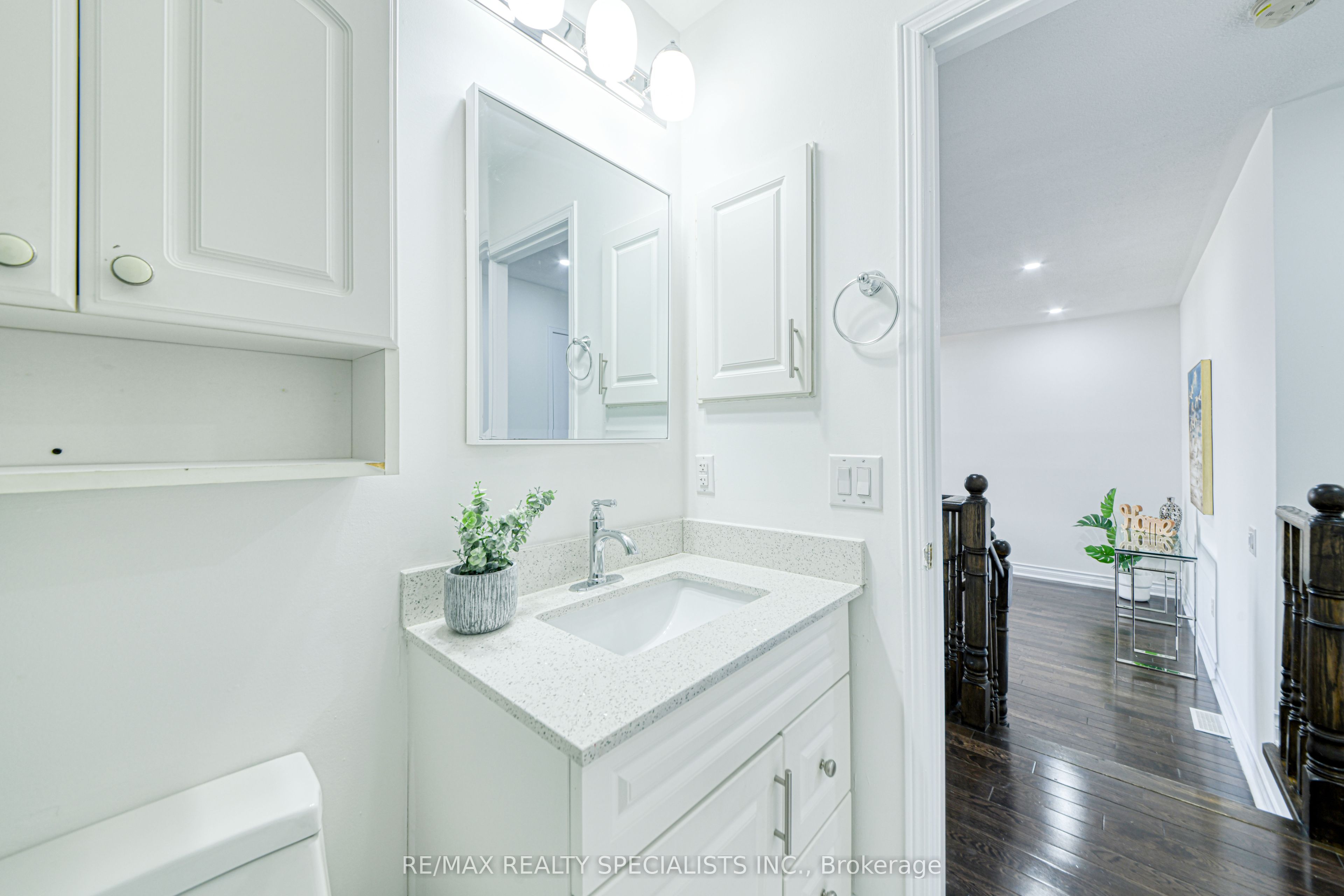 35 Softneedle Avenue Property Photo 12