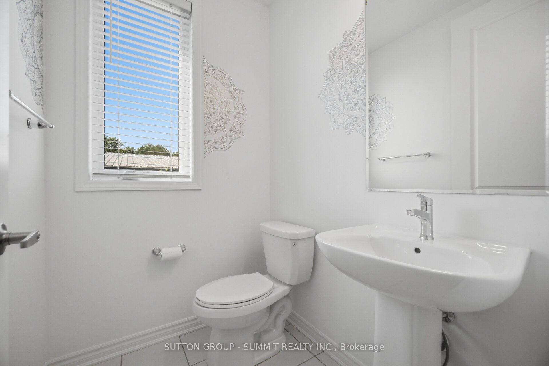 5206 Viola Desmond Drive Property Photo 17