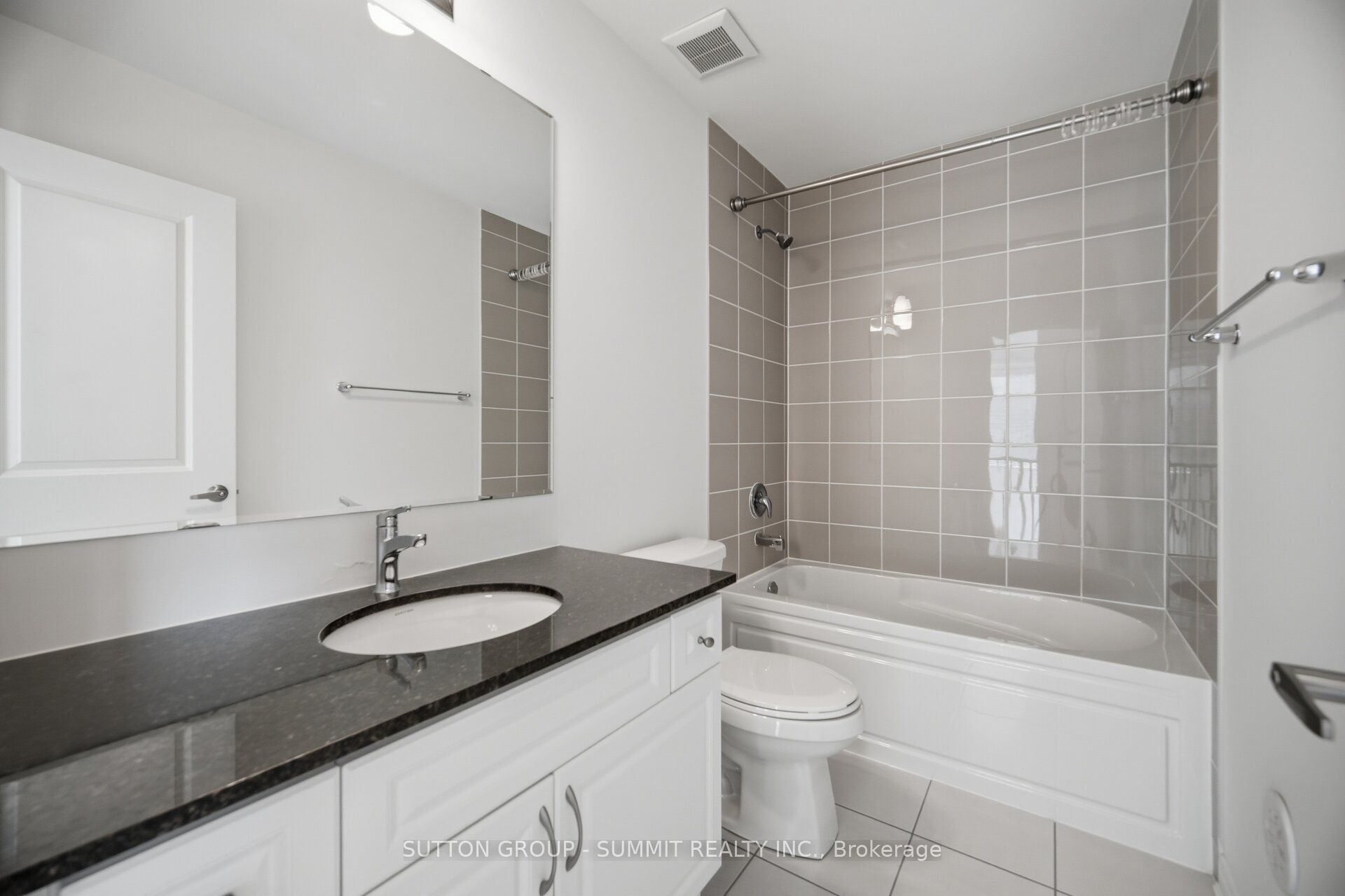 5206 Viola Desmond Drive Property Photo 18
