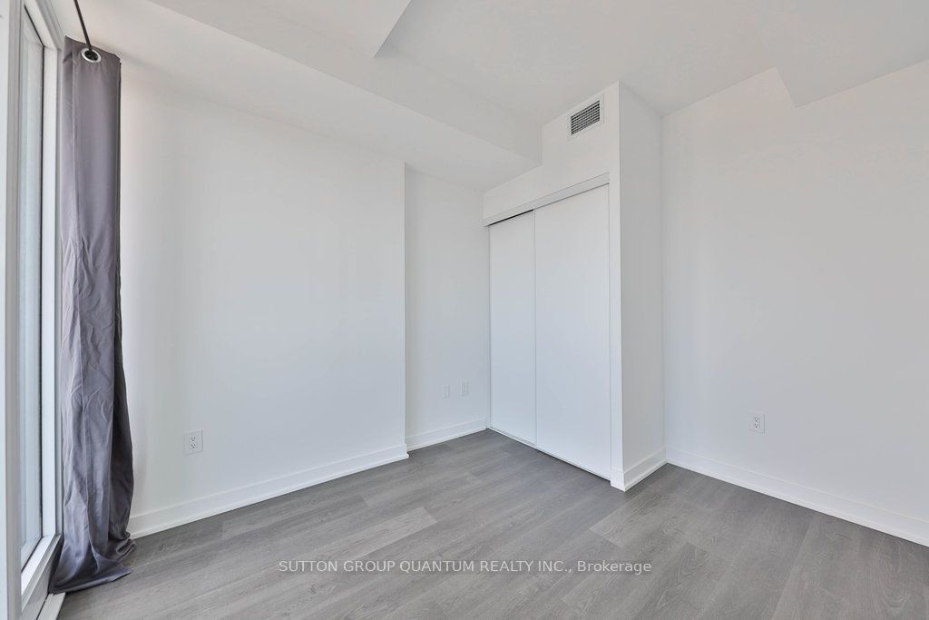 3900 Confederation Parkway 4001 Property Photo 20