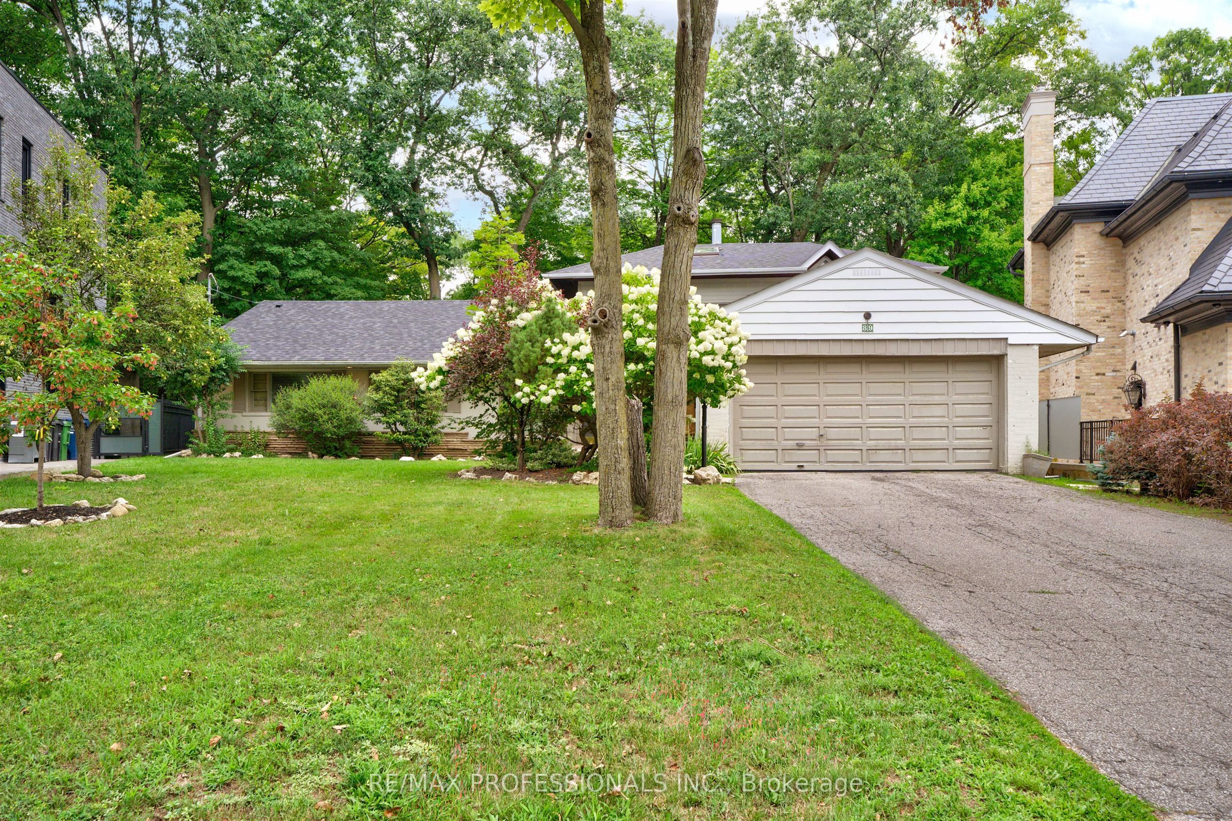 89 Valecrest Drive Property Photo 1