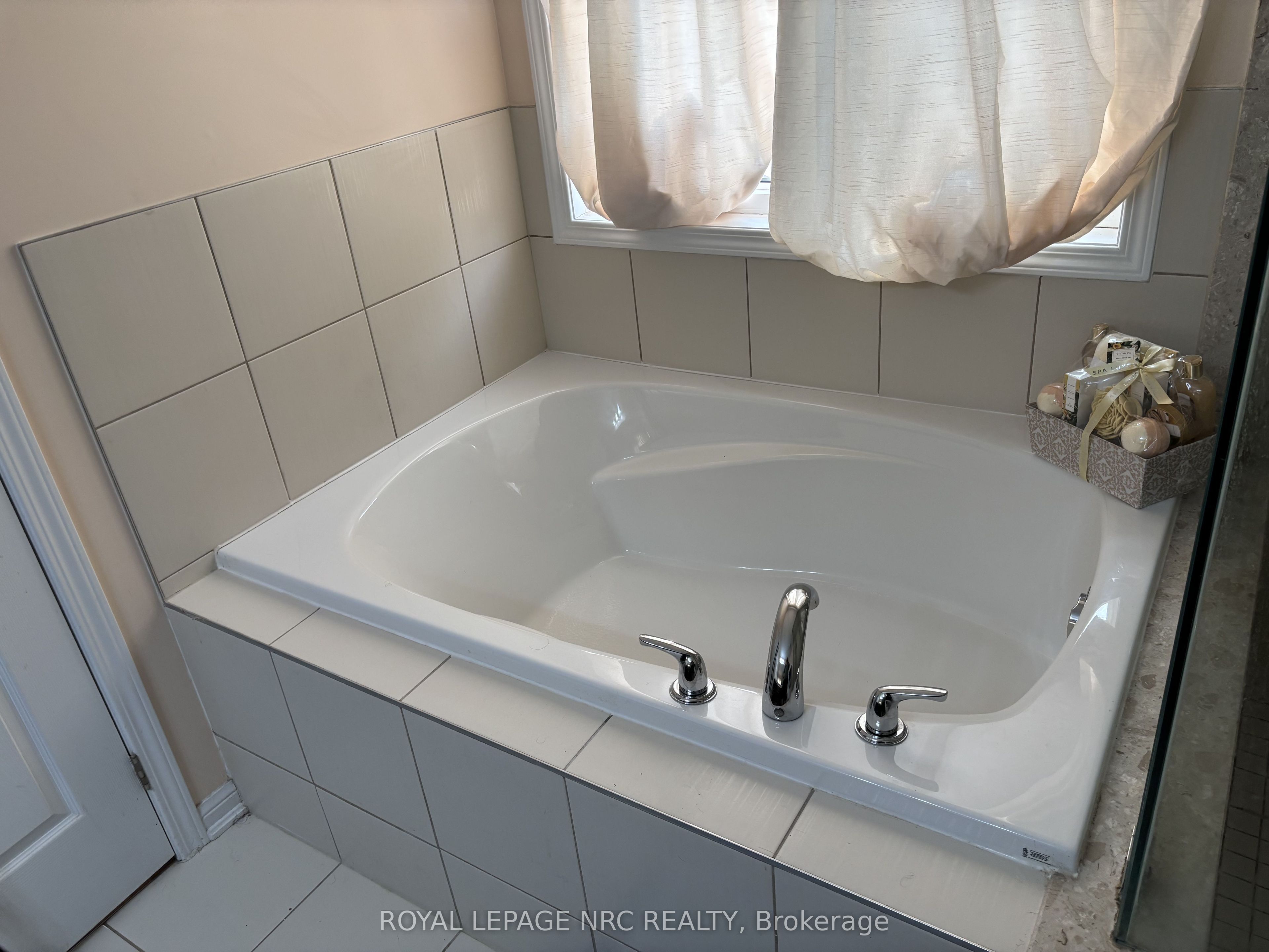 28 Dulverton Drive Property Photo 16