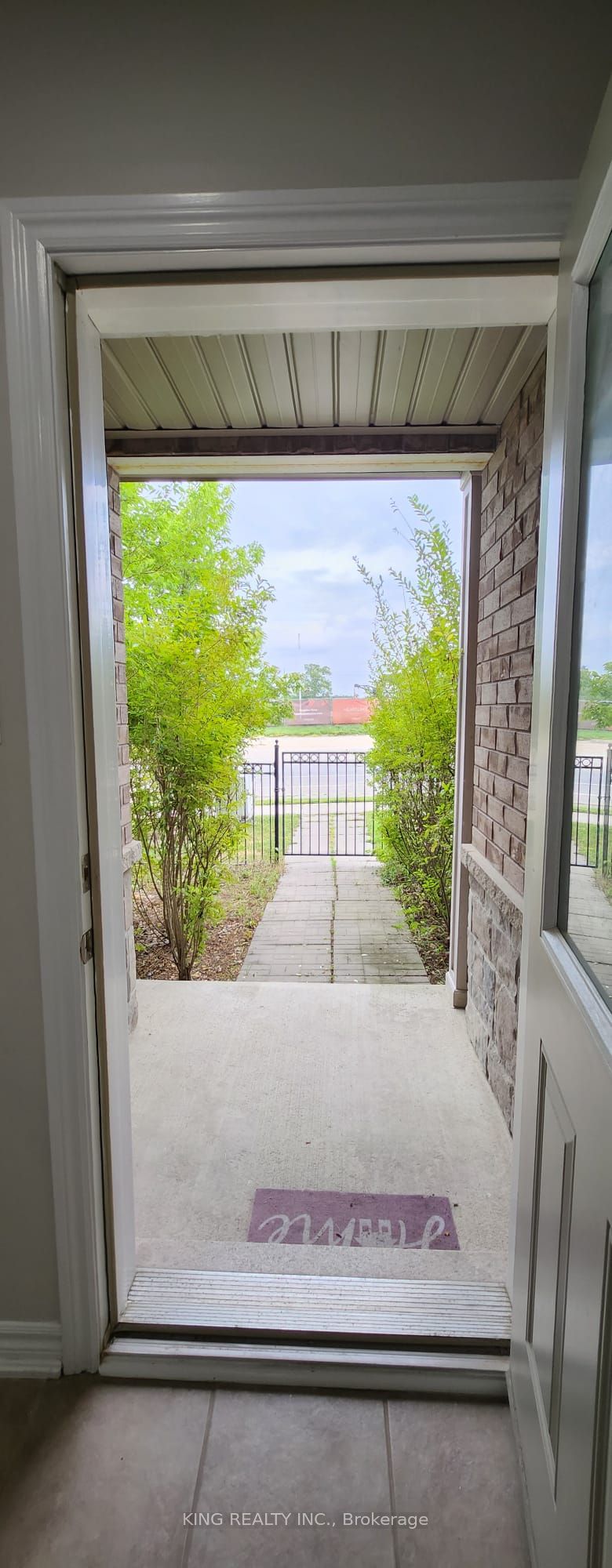 86 Magdalene Crescent S Property Photo 1