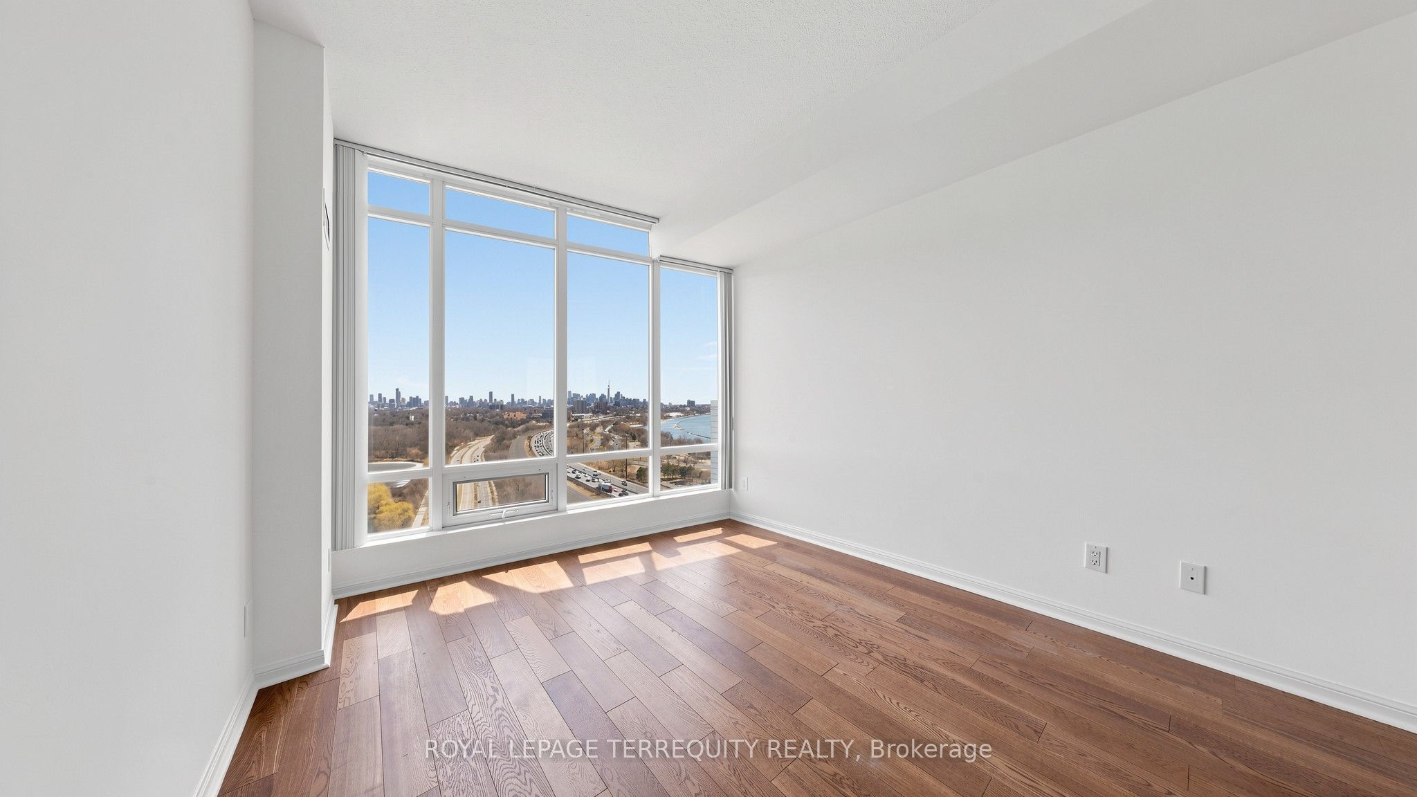 15 Windermere Avenue 2205 Property Photo 15