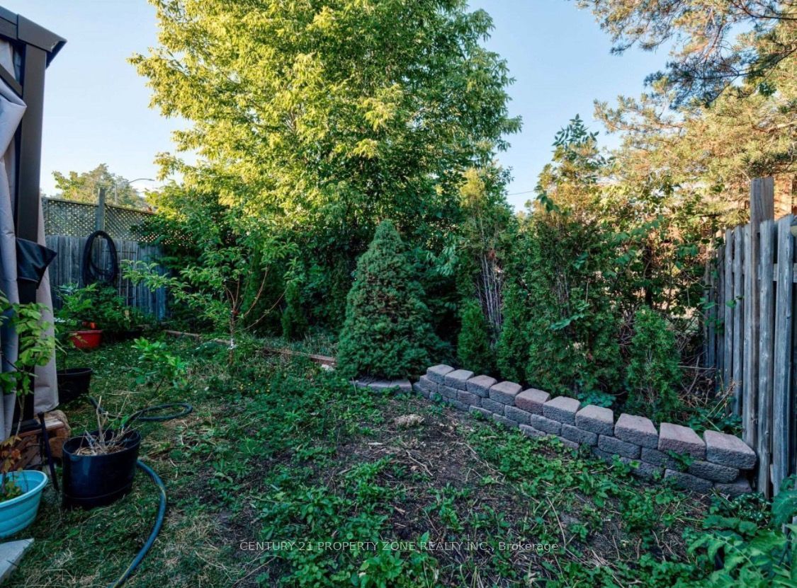 6 Roehampton Crescent W Property Photo 19