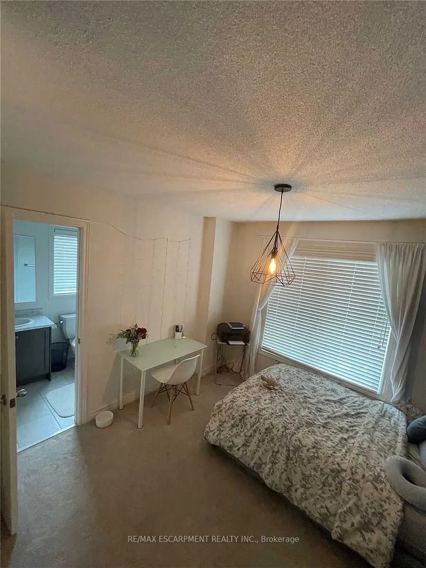 3930 Tufgar Crescent Property Photo 13