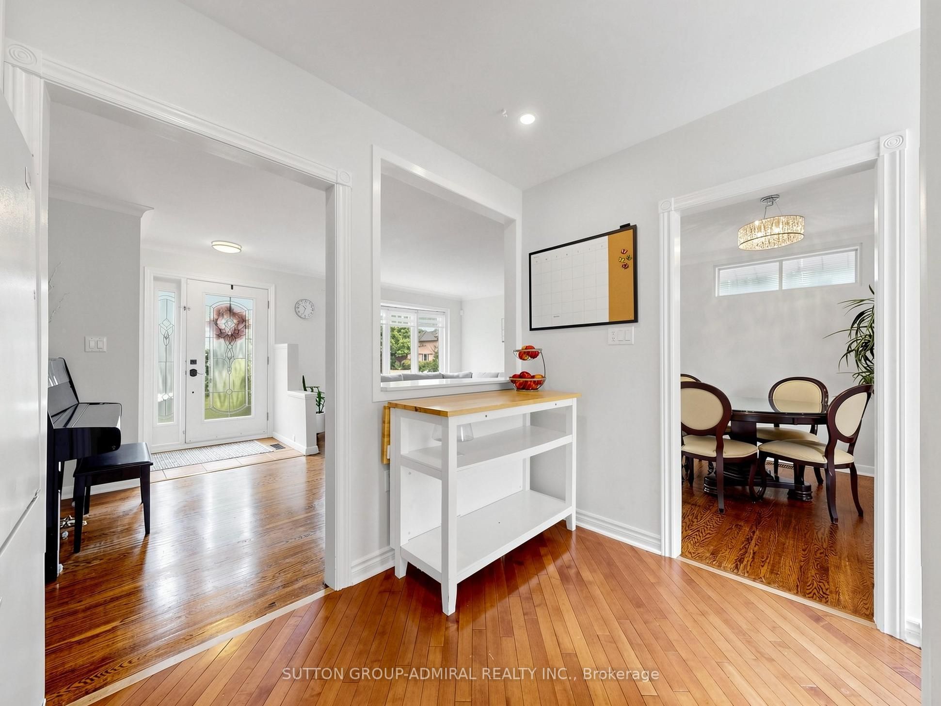 1864 Hindhead Road Property Photo 15