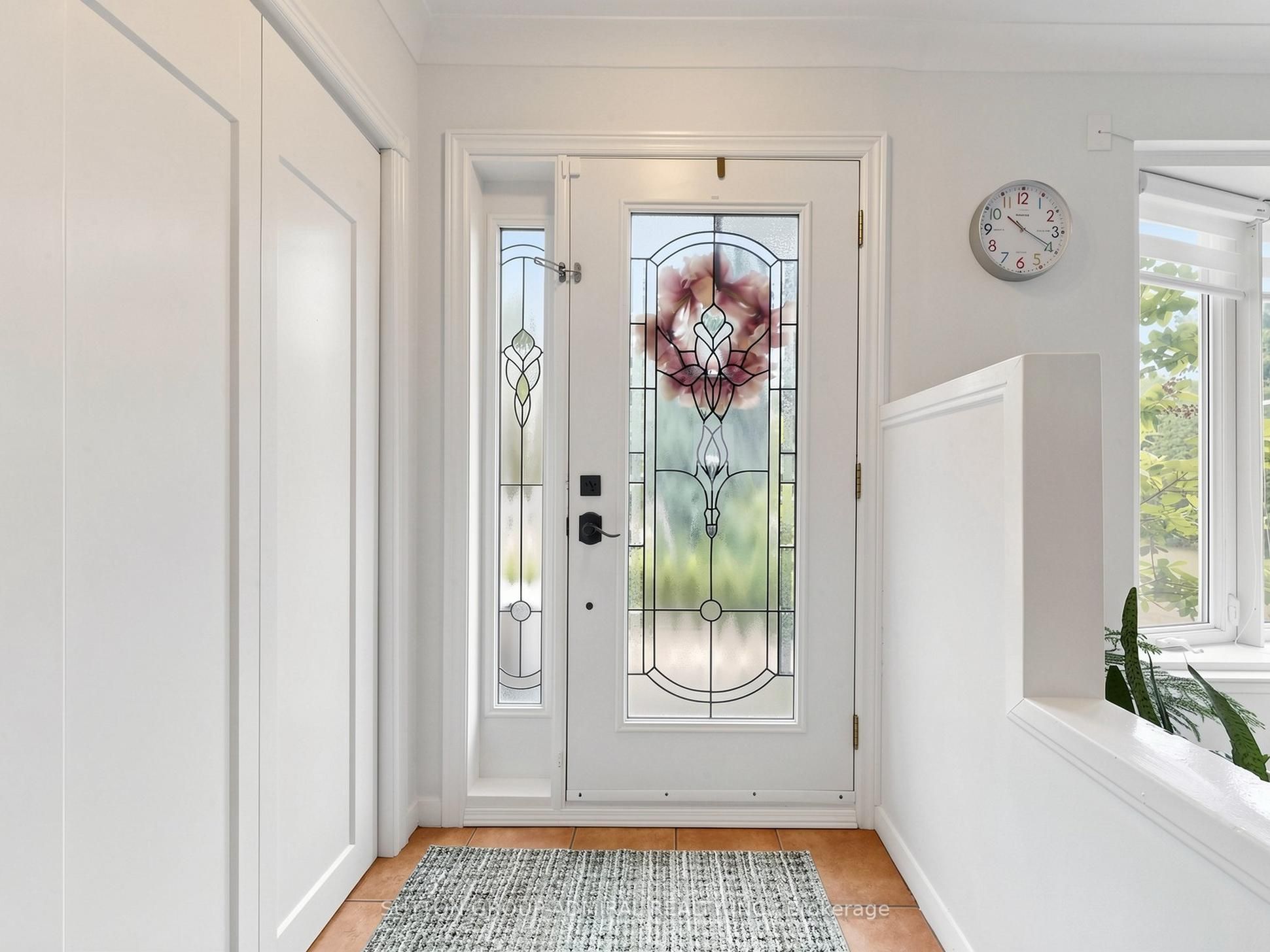 1864 Hindhead Road Property Photo 16