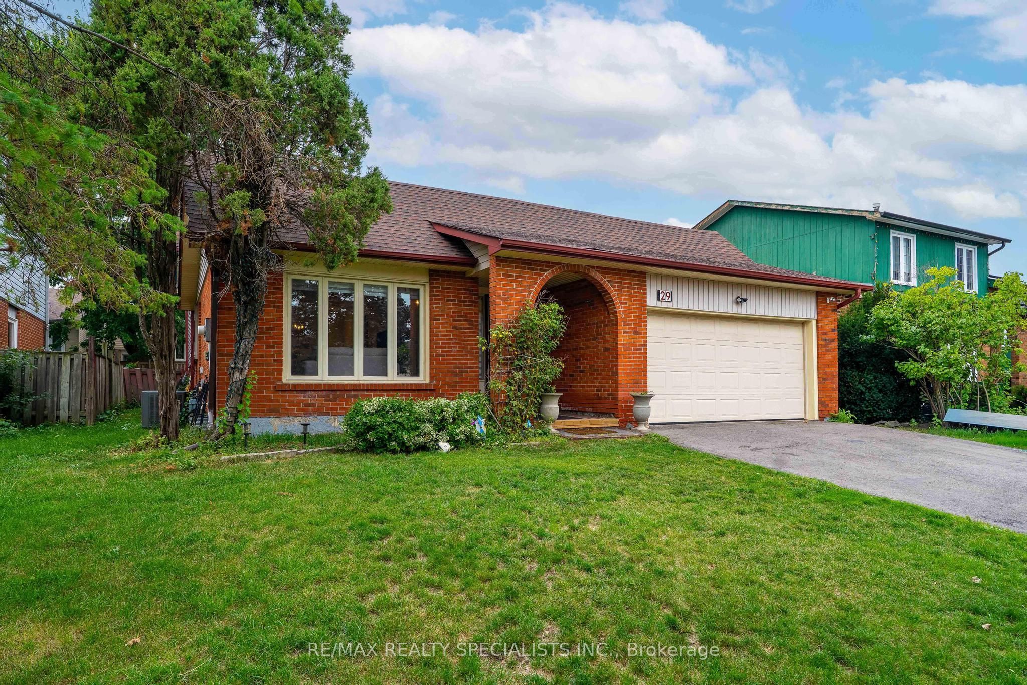29 Blackthorn Lane Property Photo 4