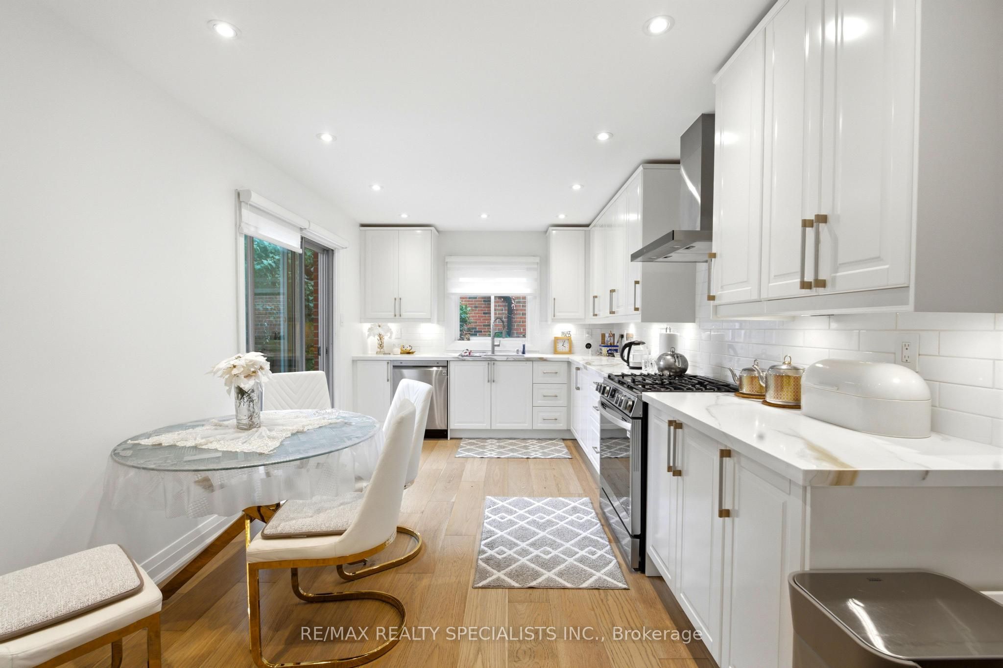 29 Blackthorn Lane Property Photo 28
