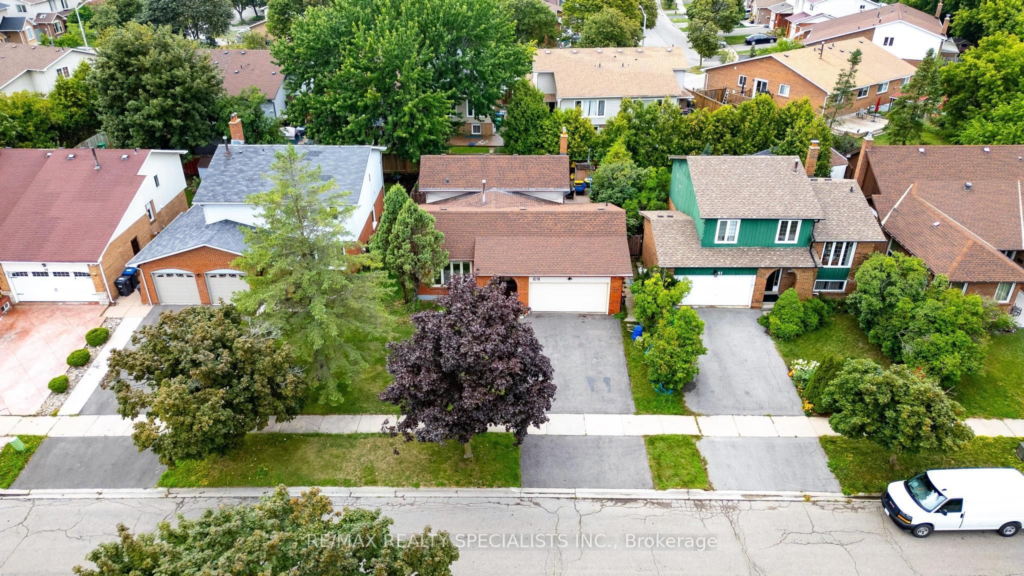 29 Blackthorn Lane Property Photo 38