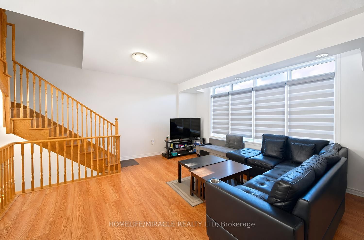 415 Dougall Avenue Property Photo 7