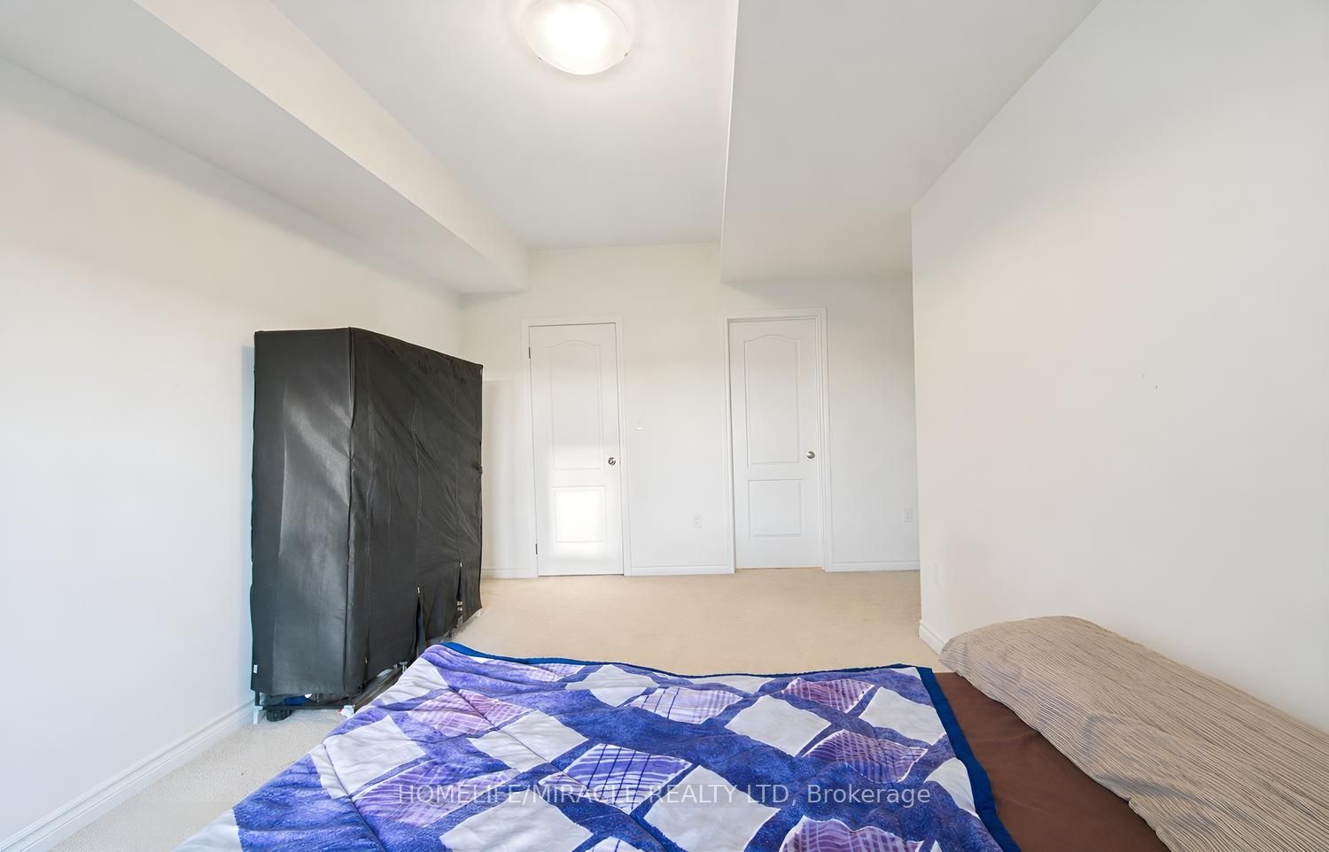 415 Dougall Avenue Property Photo 15