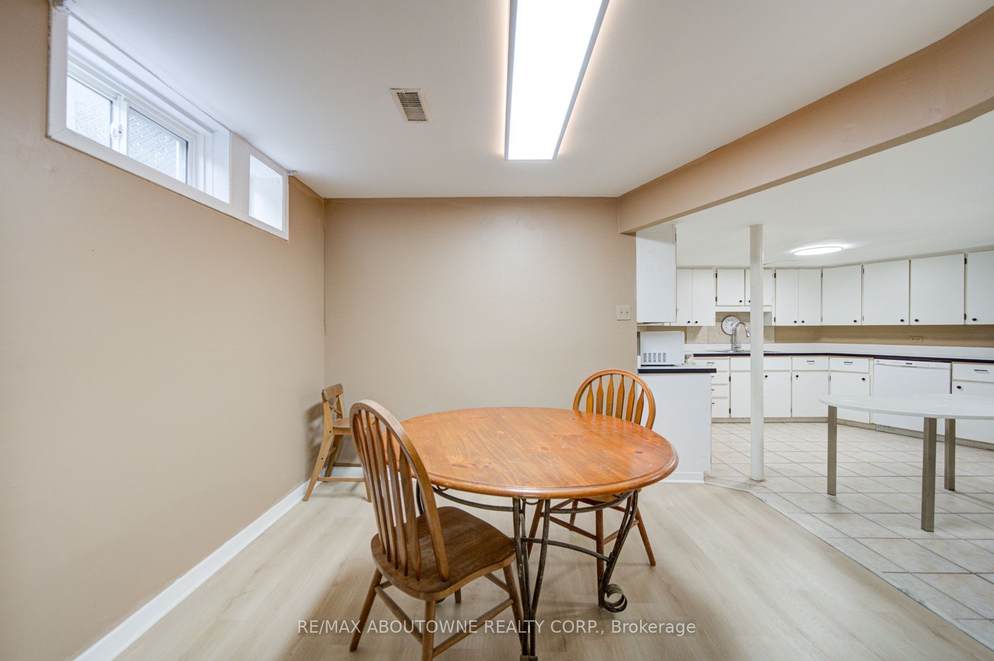 1156 Old Colony Road Lower Property Photo 12
