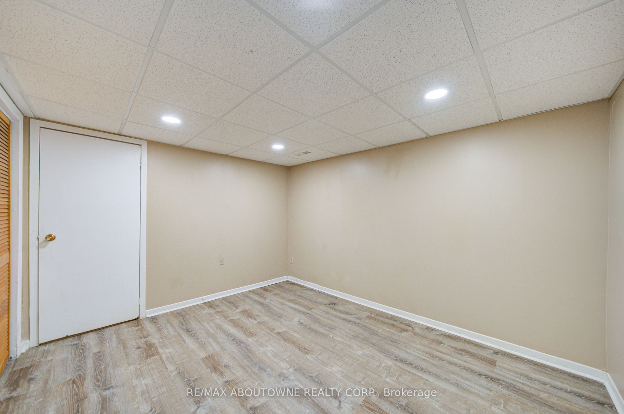 1156 Old Colony Road Lower Property Photo 29