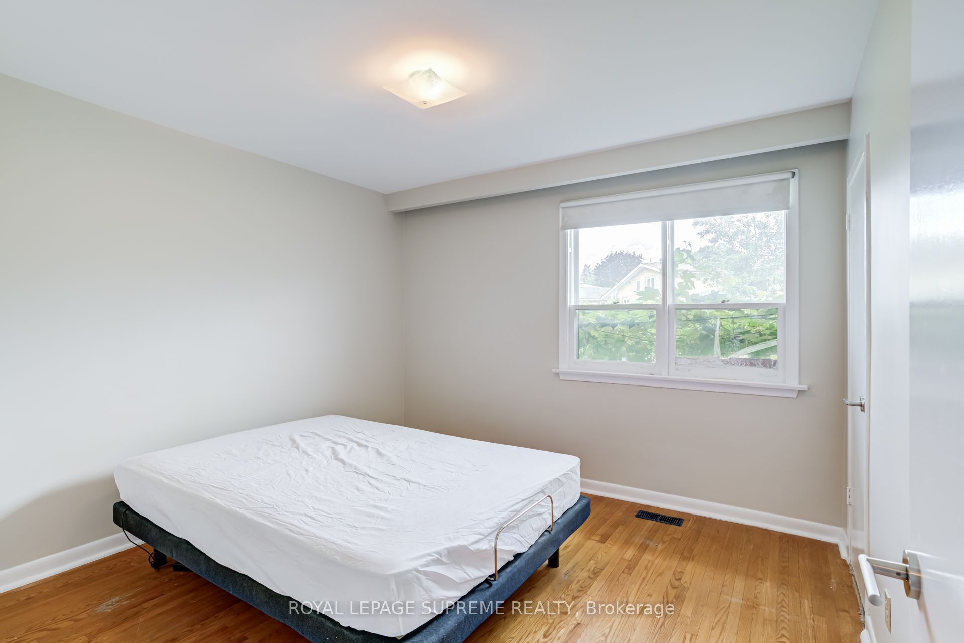 5 Paramount Court Main Property Photo 18